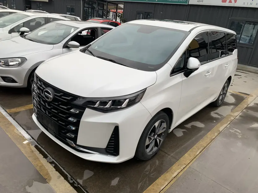 GAC Trumpchi M6  из Китая