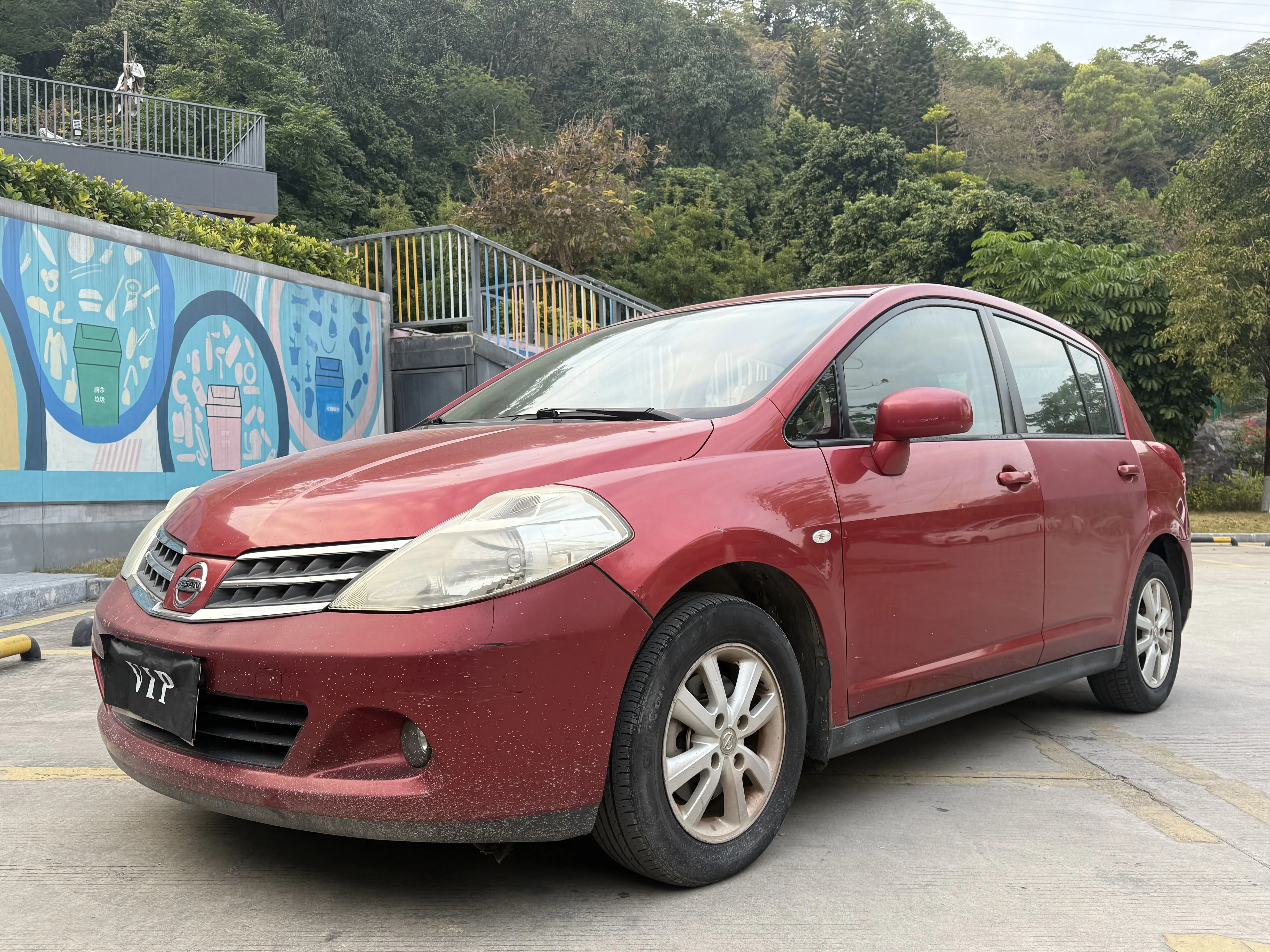 Nissan Tiida  из Китая