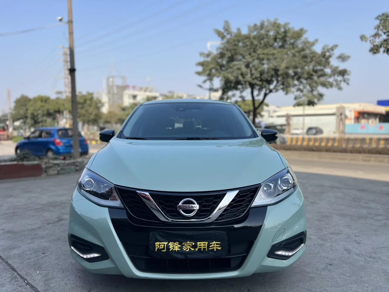 Nissan Tiida  из Китая