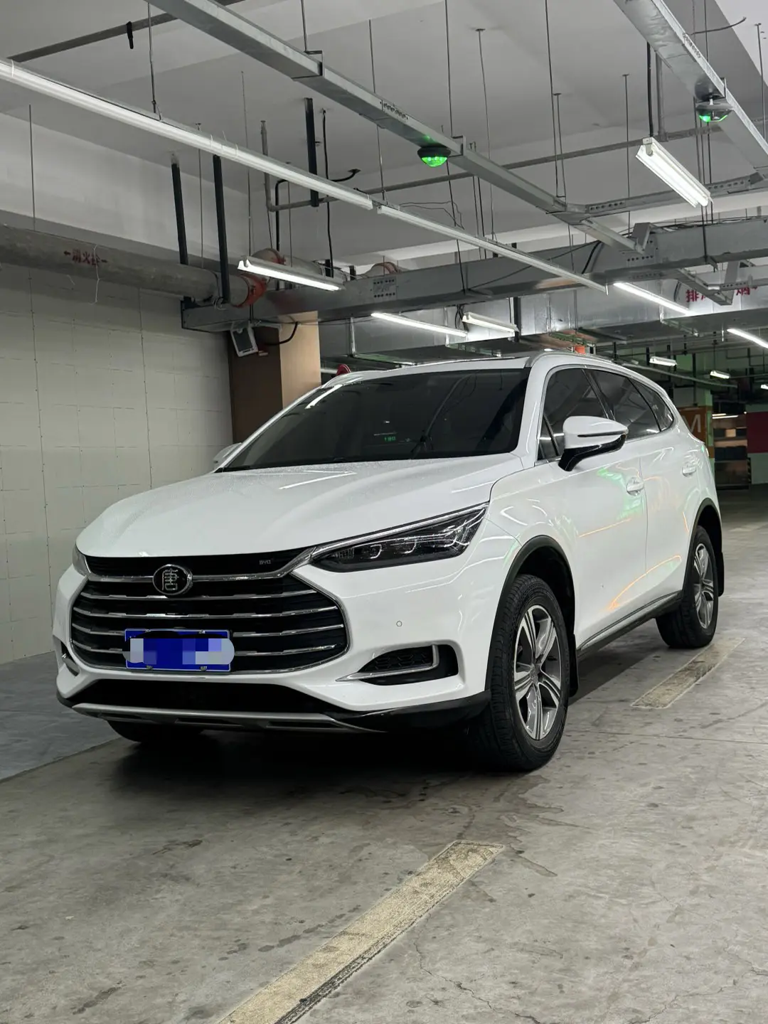 BYD Tang  из Китая