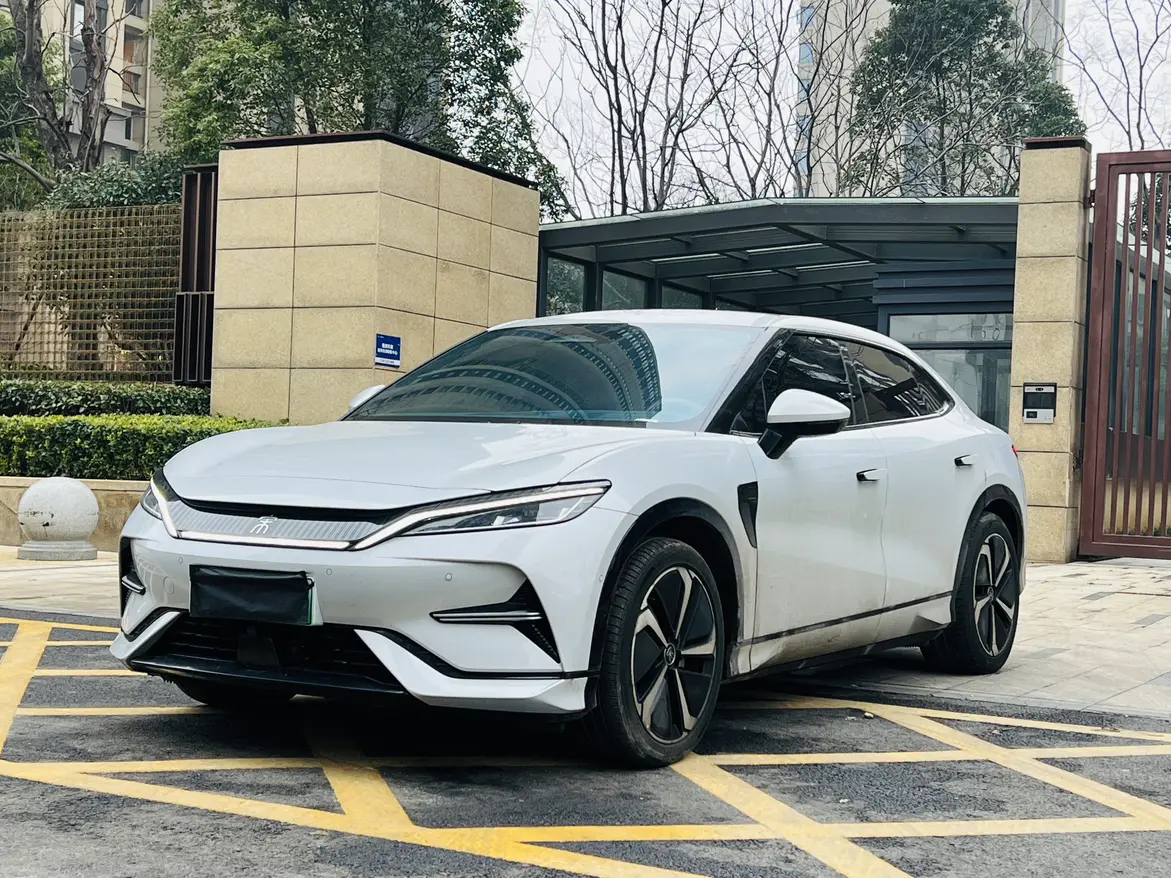 BYD Song L EV  из Китая