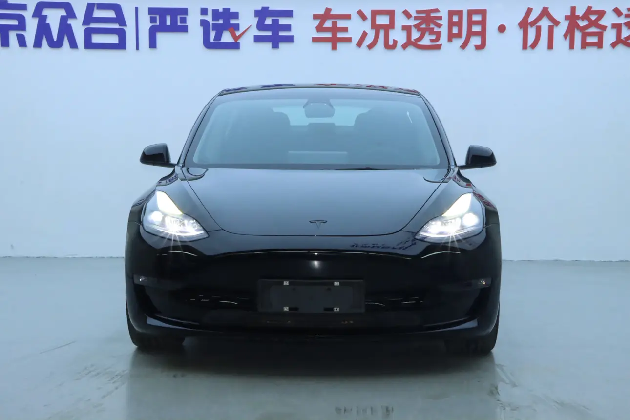 Tesla Model 3  из Китая