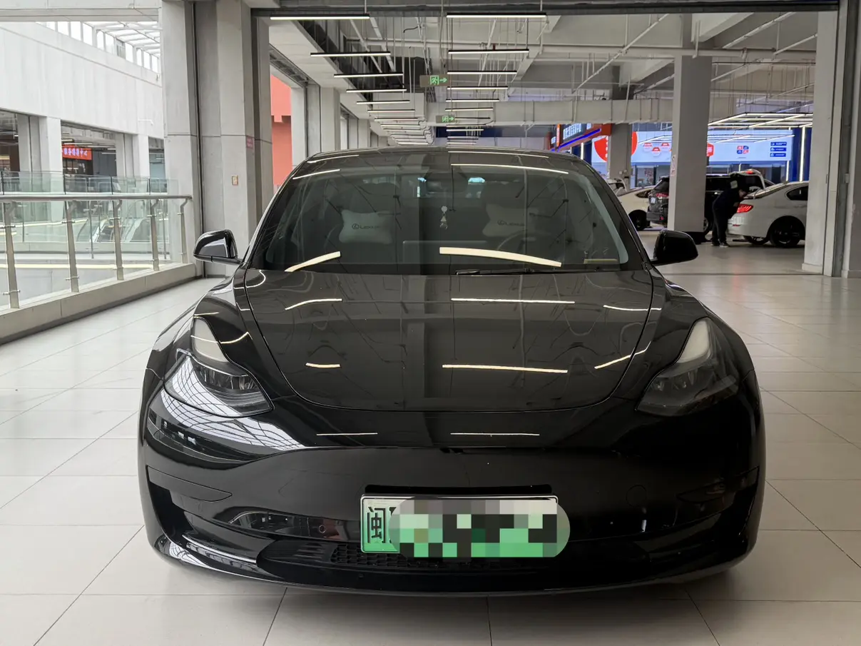 Tesla Model 3  из Китая