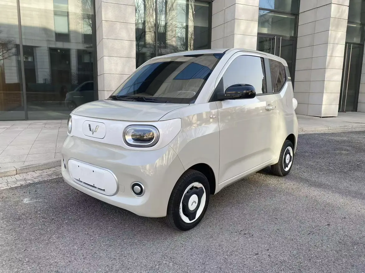 Wuling Hongguang MINIEV  из Китая