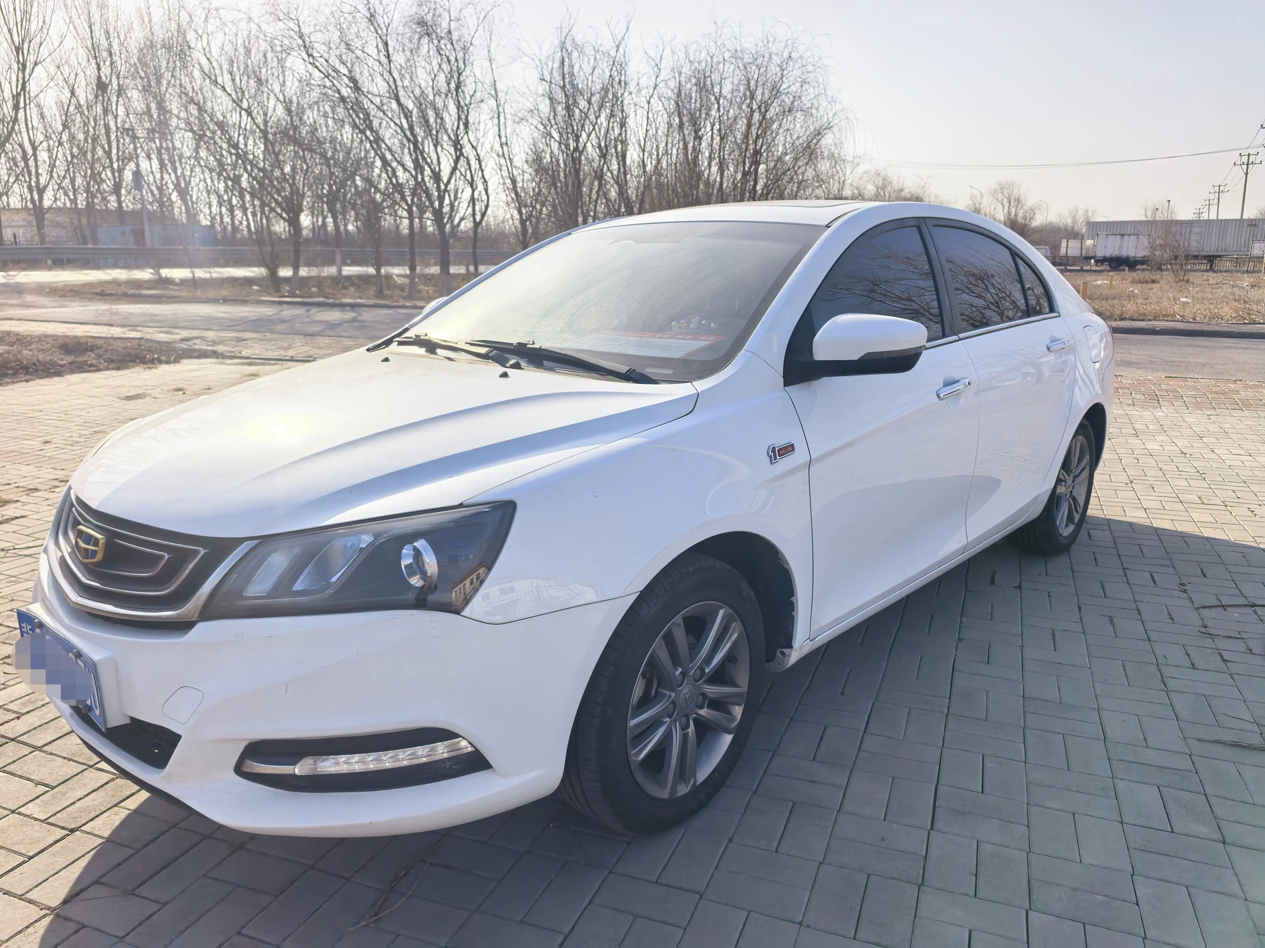 Geely Emgrand  из Китая