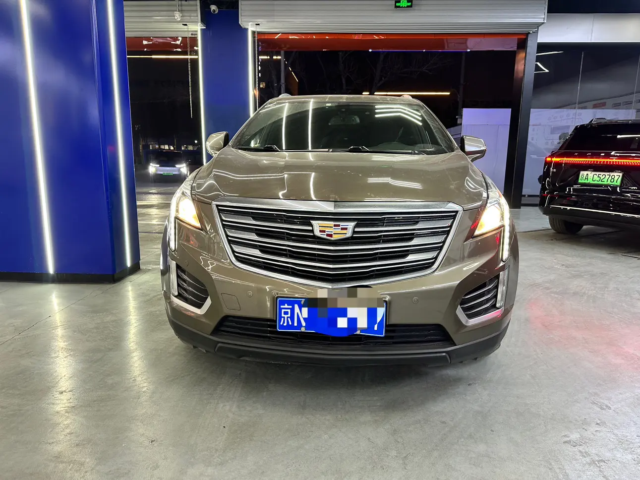 Cadillac XT5  из Китая