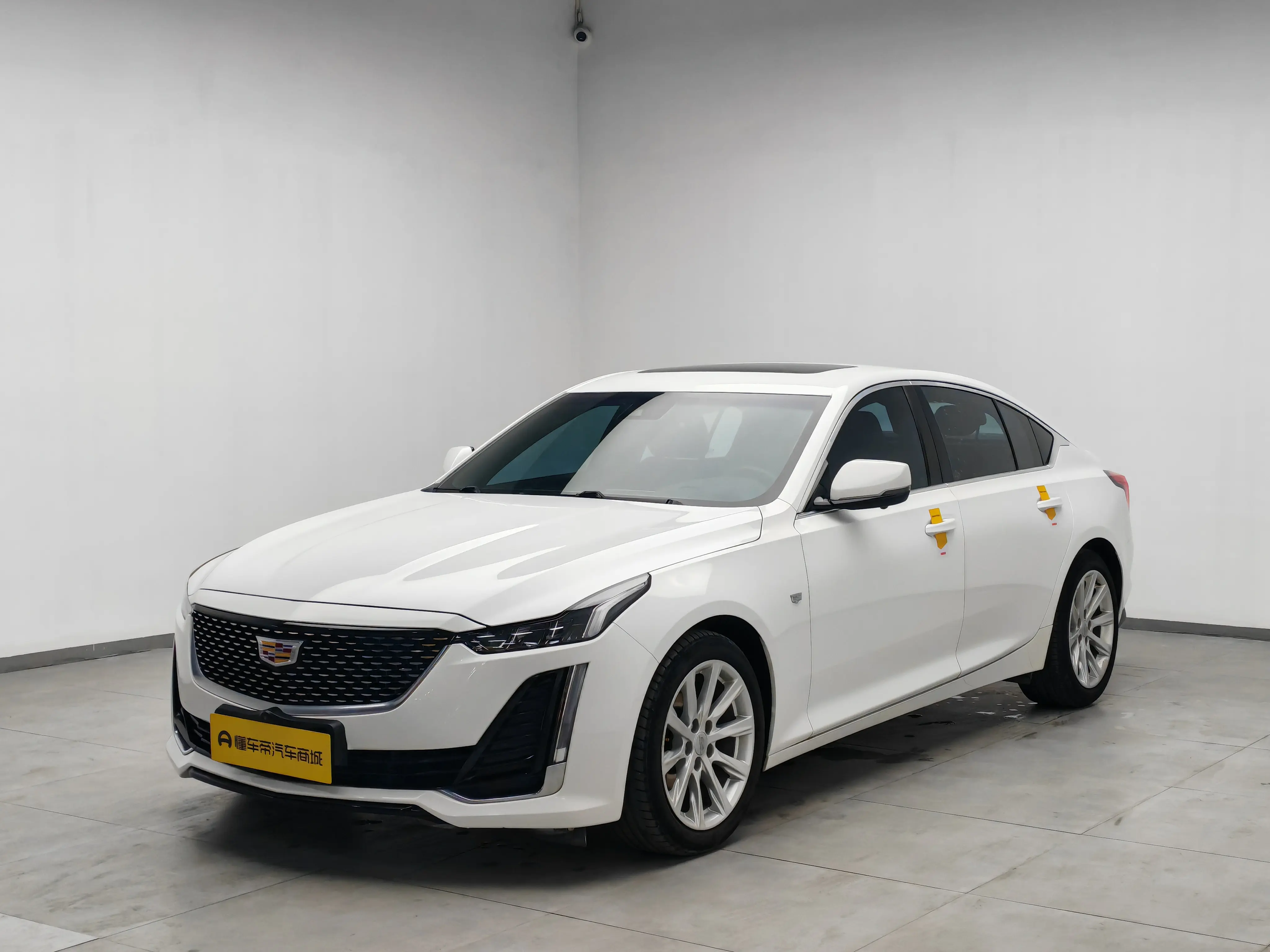Cadillac CT5  из Китая