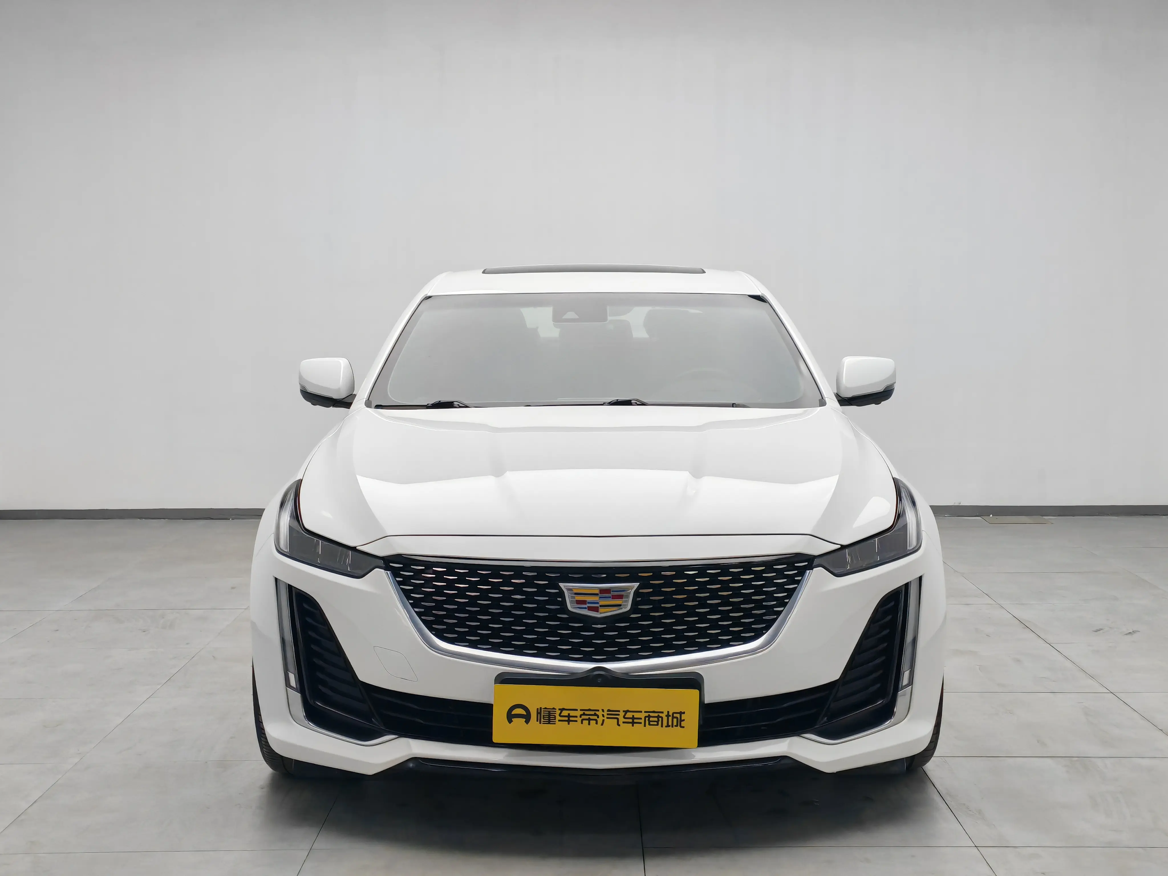 Cadillac CT5  из Китая