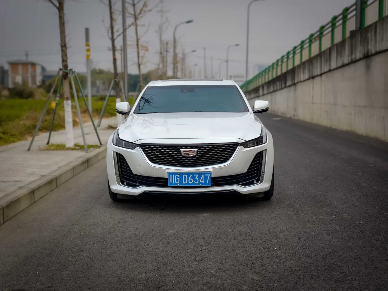 Cadillac CT5  из Китая