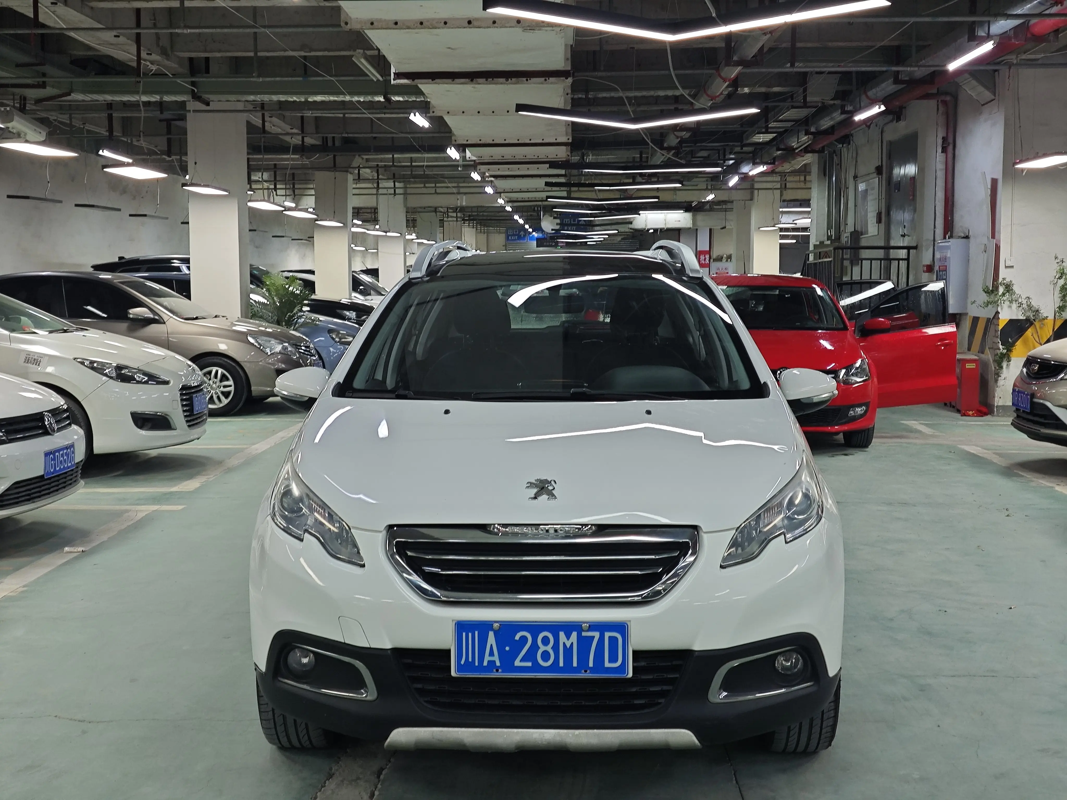 Peugeot 2008  из Китая
