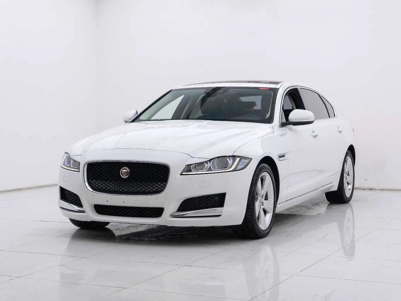 Jaguar XFL  из Китая