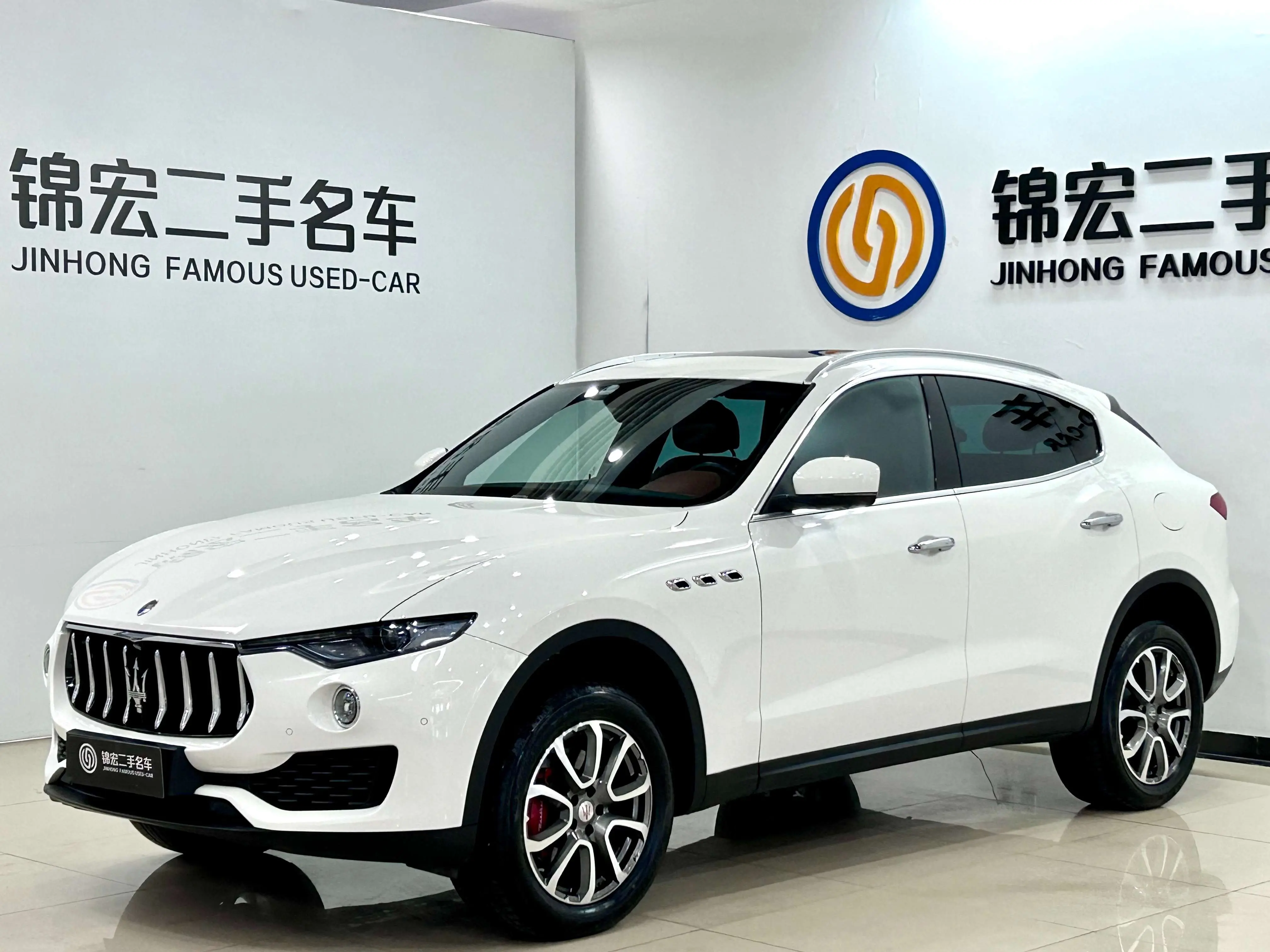 Maserati Levante  из Китая