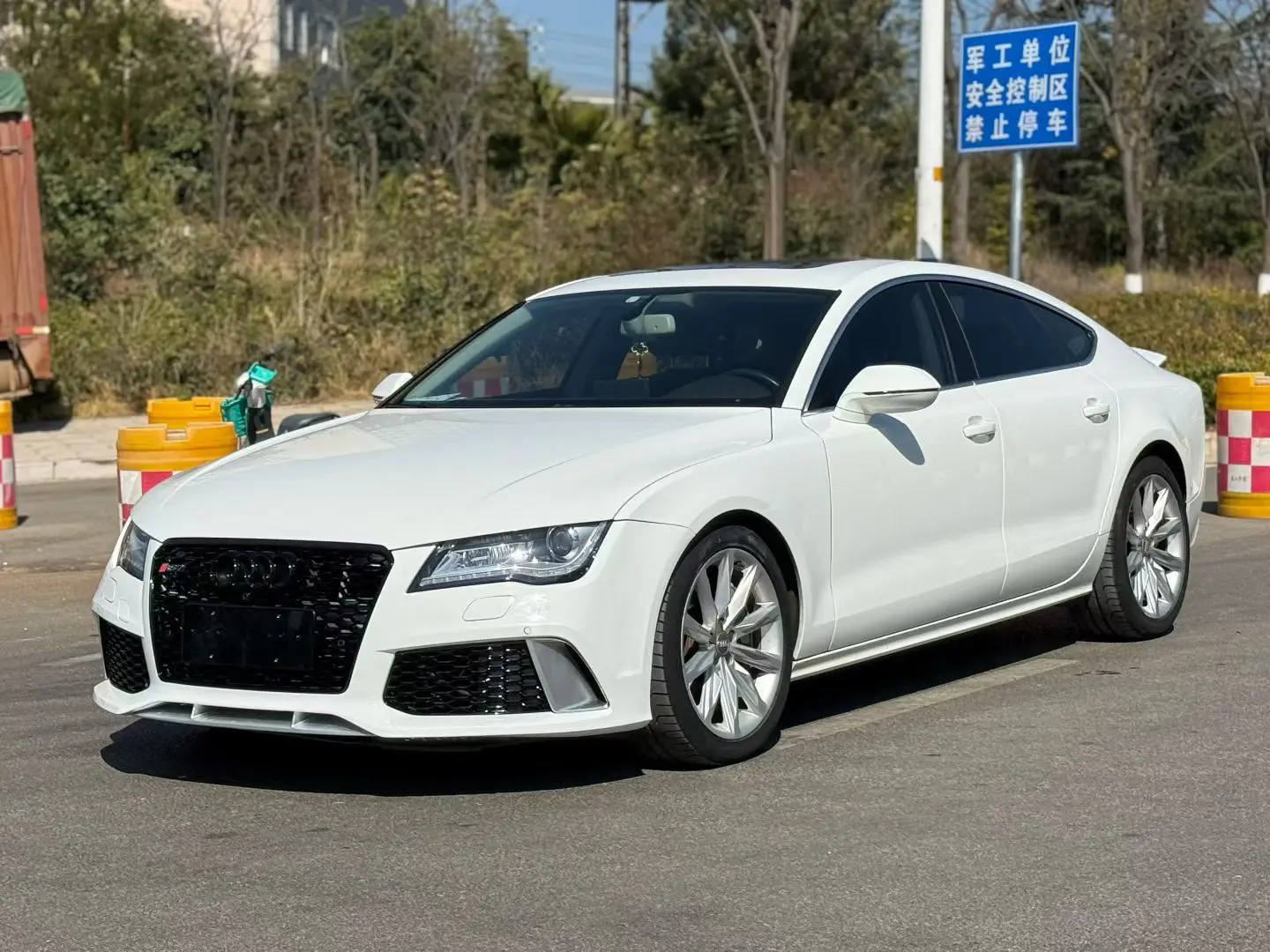 Audi A7  из Китая
