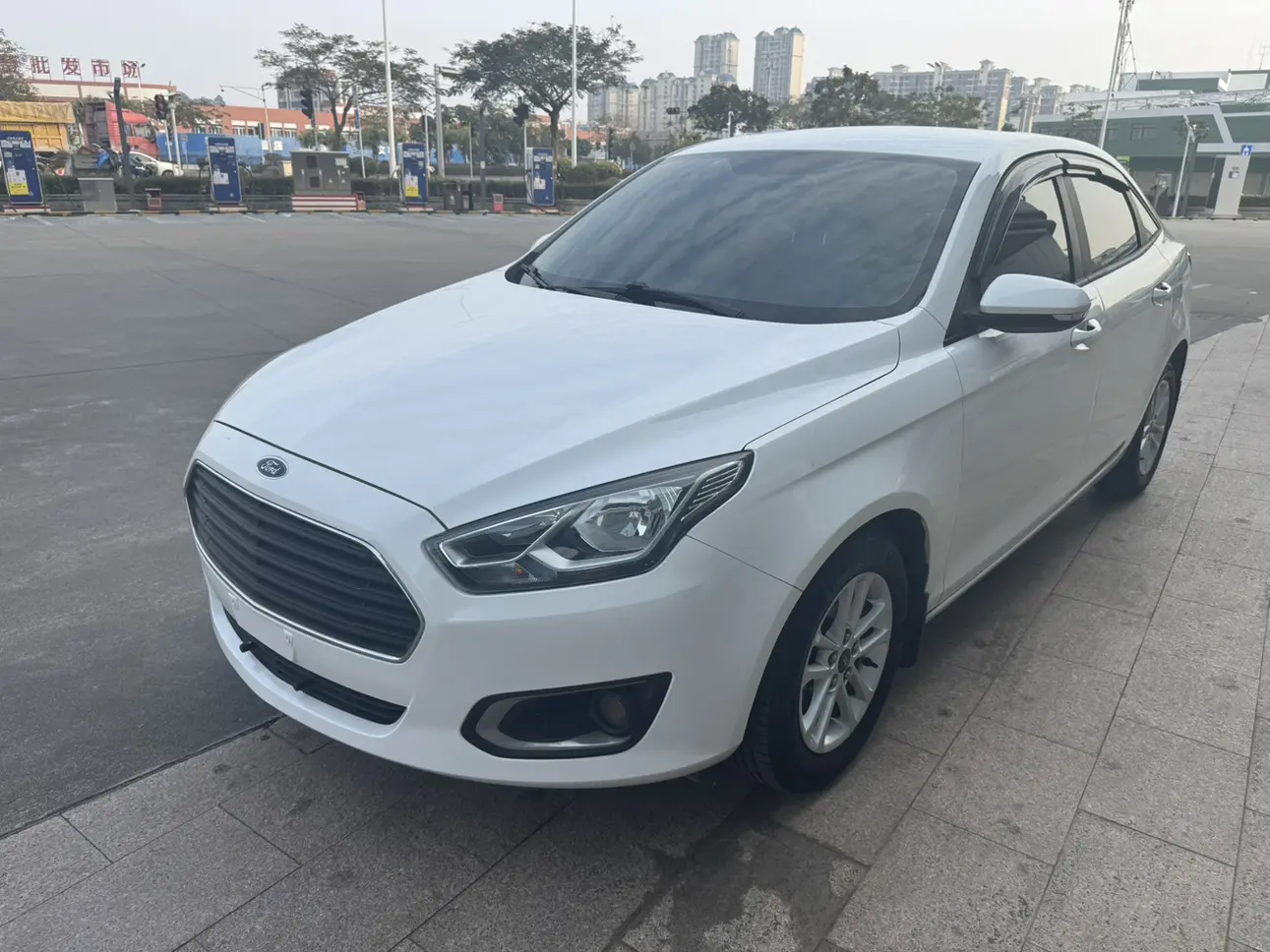 Ford Forrest  из Китая