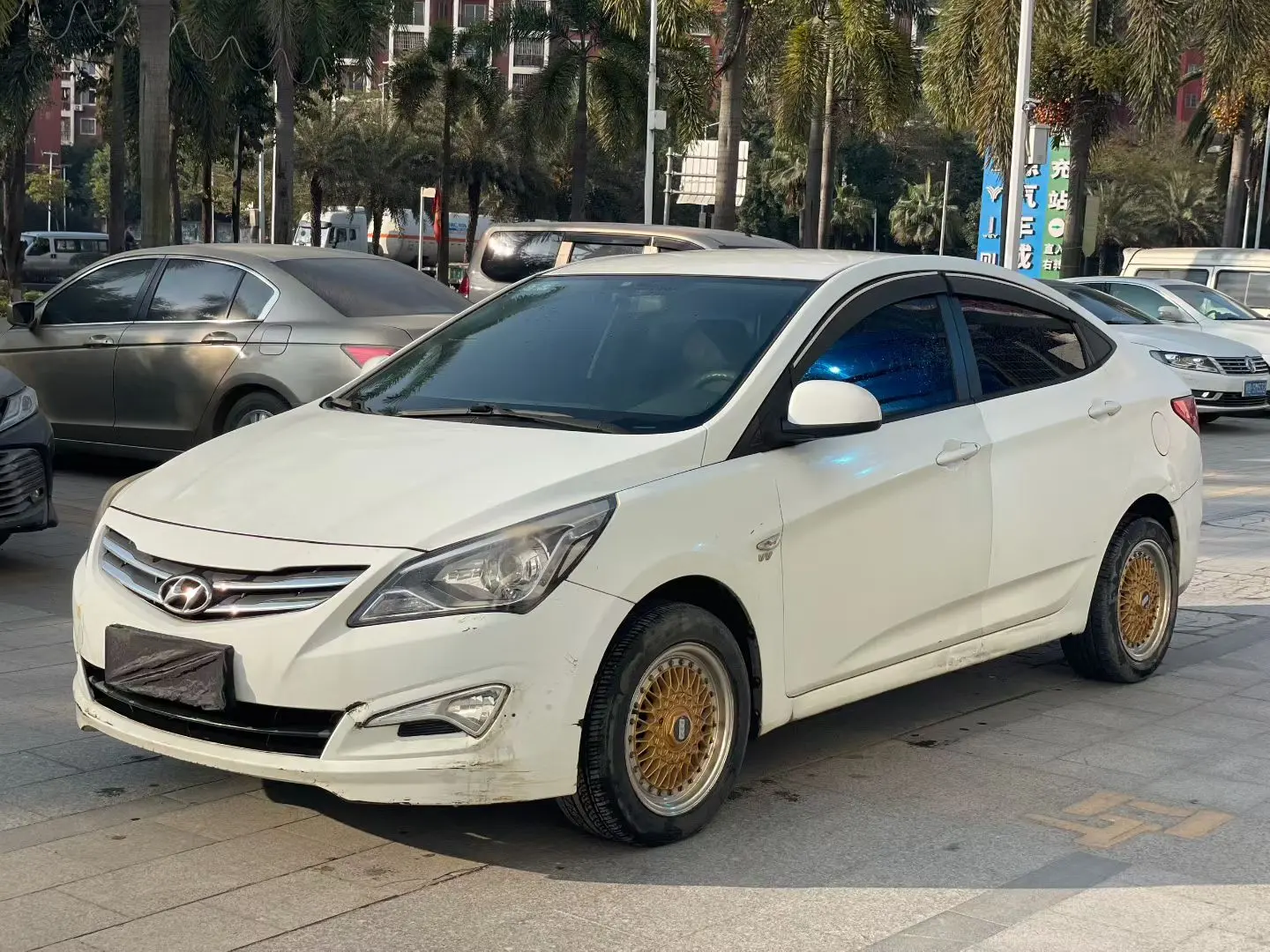 Hyundai Verna (Rena)  из Китая