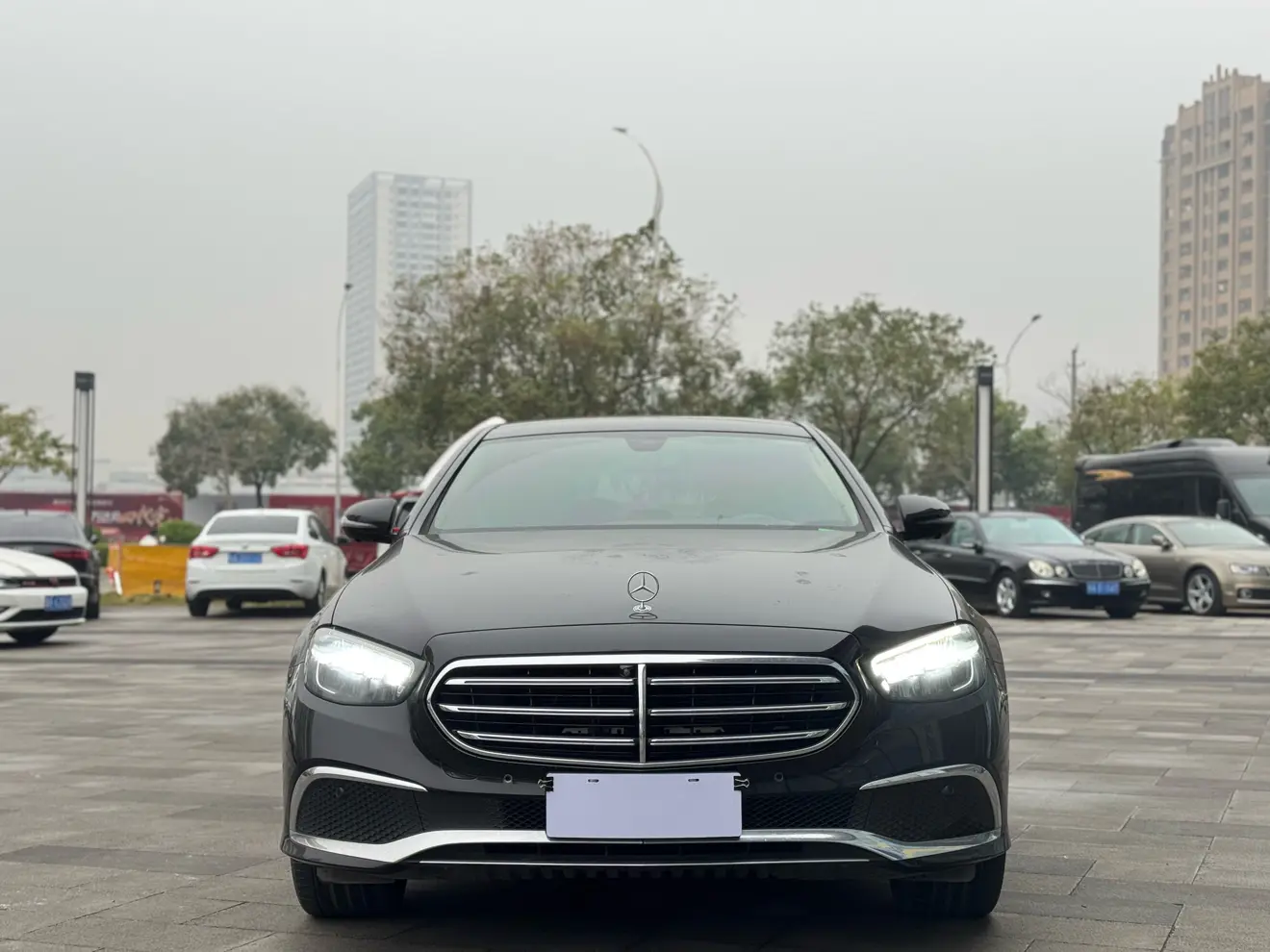 Mercedes-Benz E-Class  из Китая