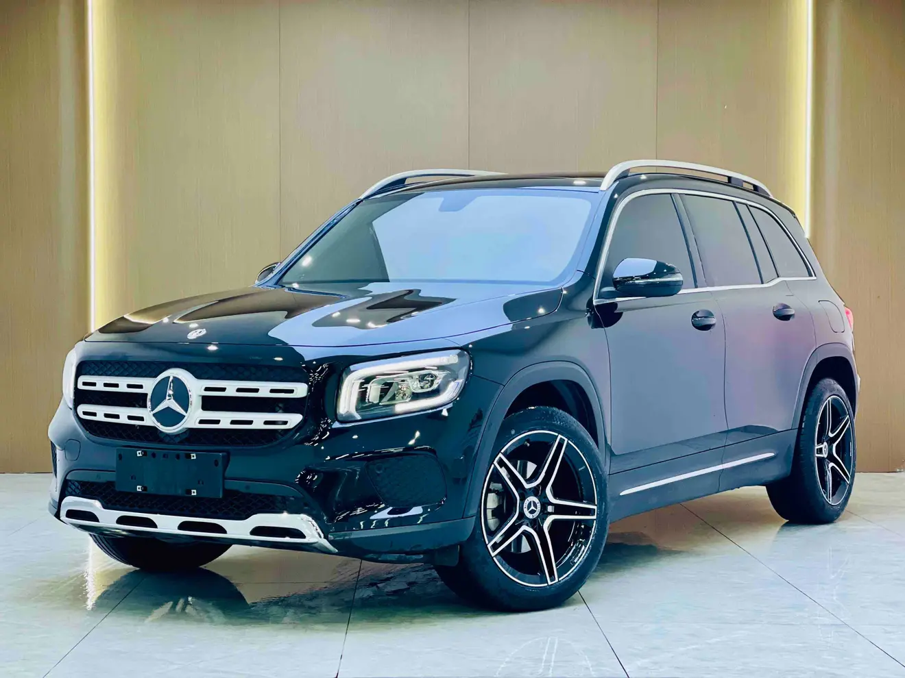 Mercedes-Benz GLB  из Китая