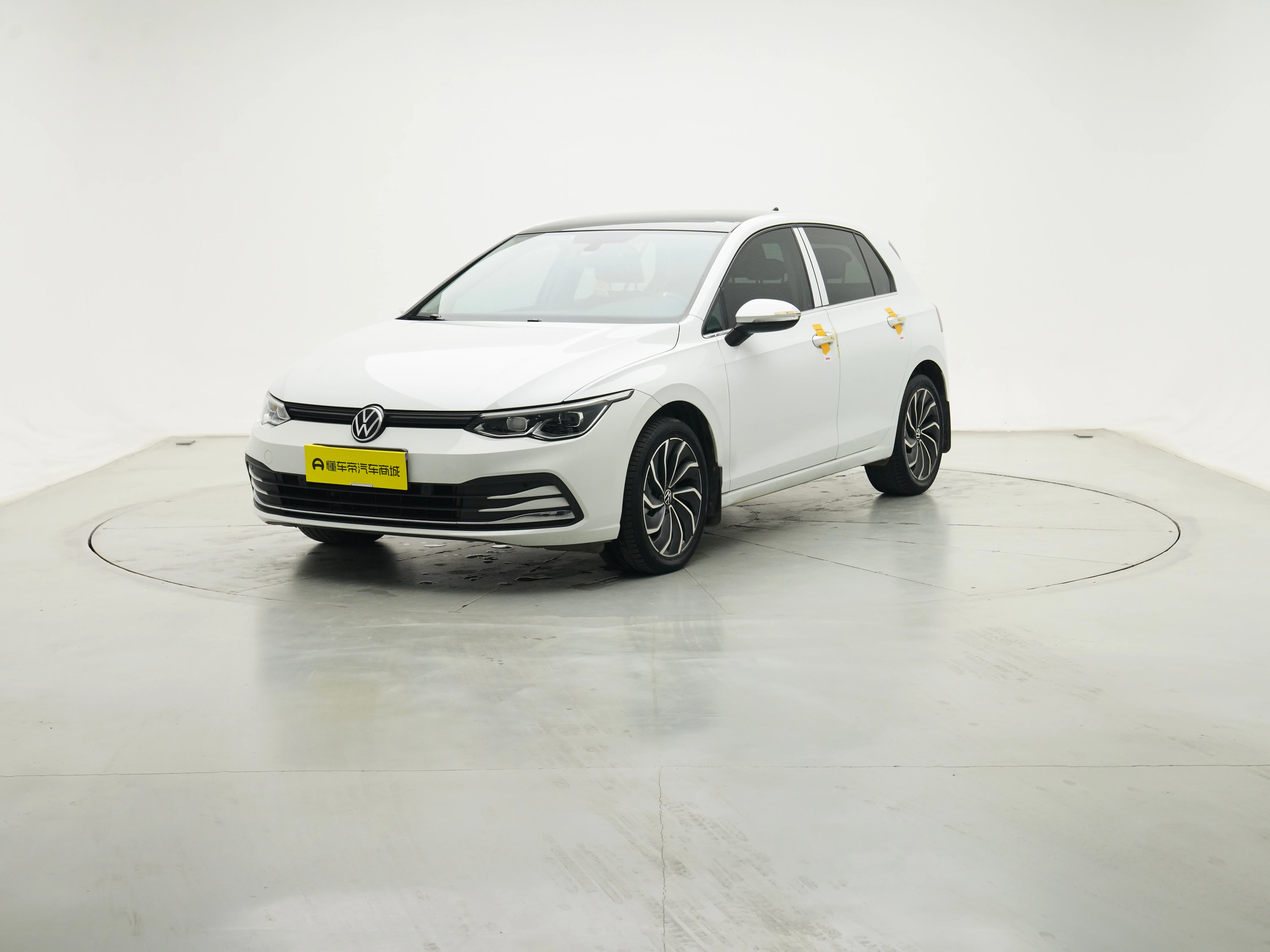 Volkswagen Golf  из Китая
