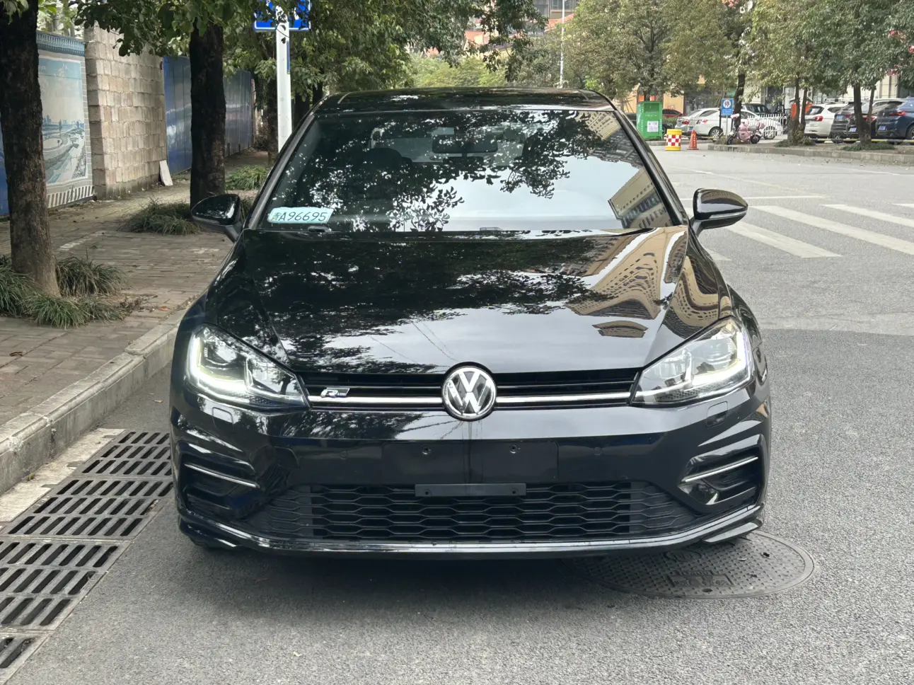 Volkswagen Golf  из Китая