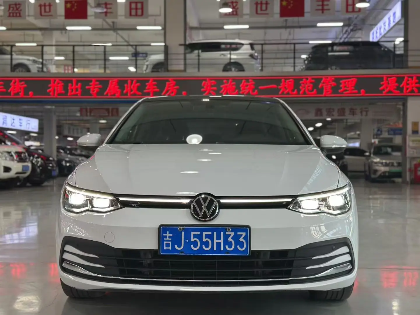 Volkswagen Golf  из Китая