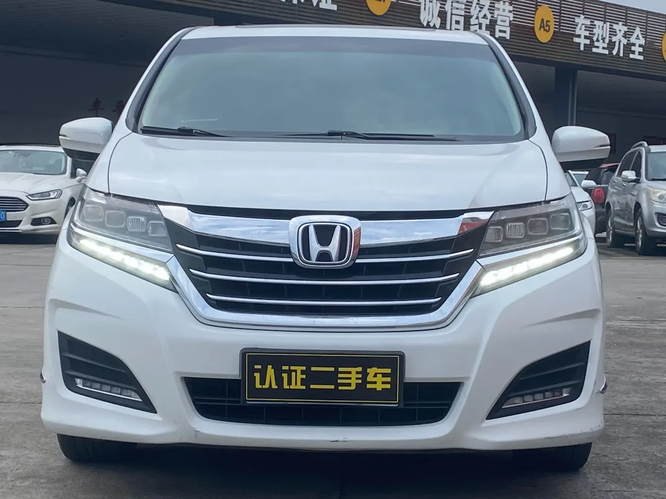 Honda Elysion (Alison)  из Китая