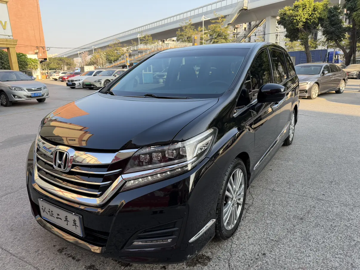 Honda Elysion (Alison)  из Китая