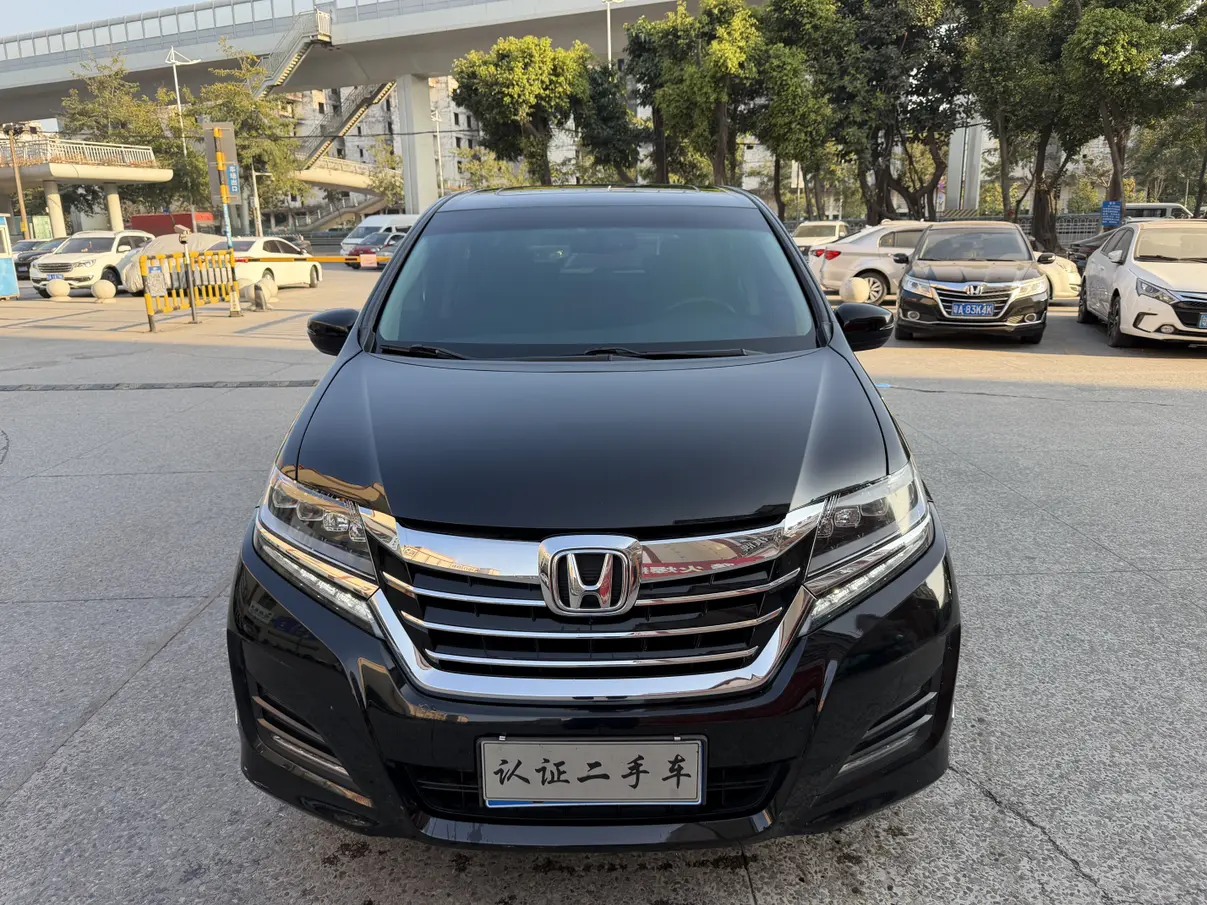 Honda Elysion (Alison)  из Китая