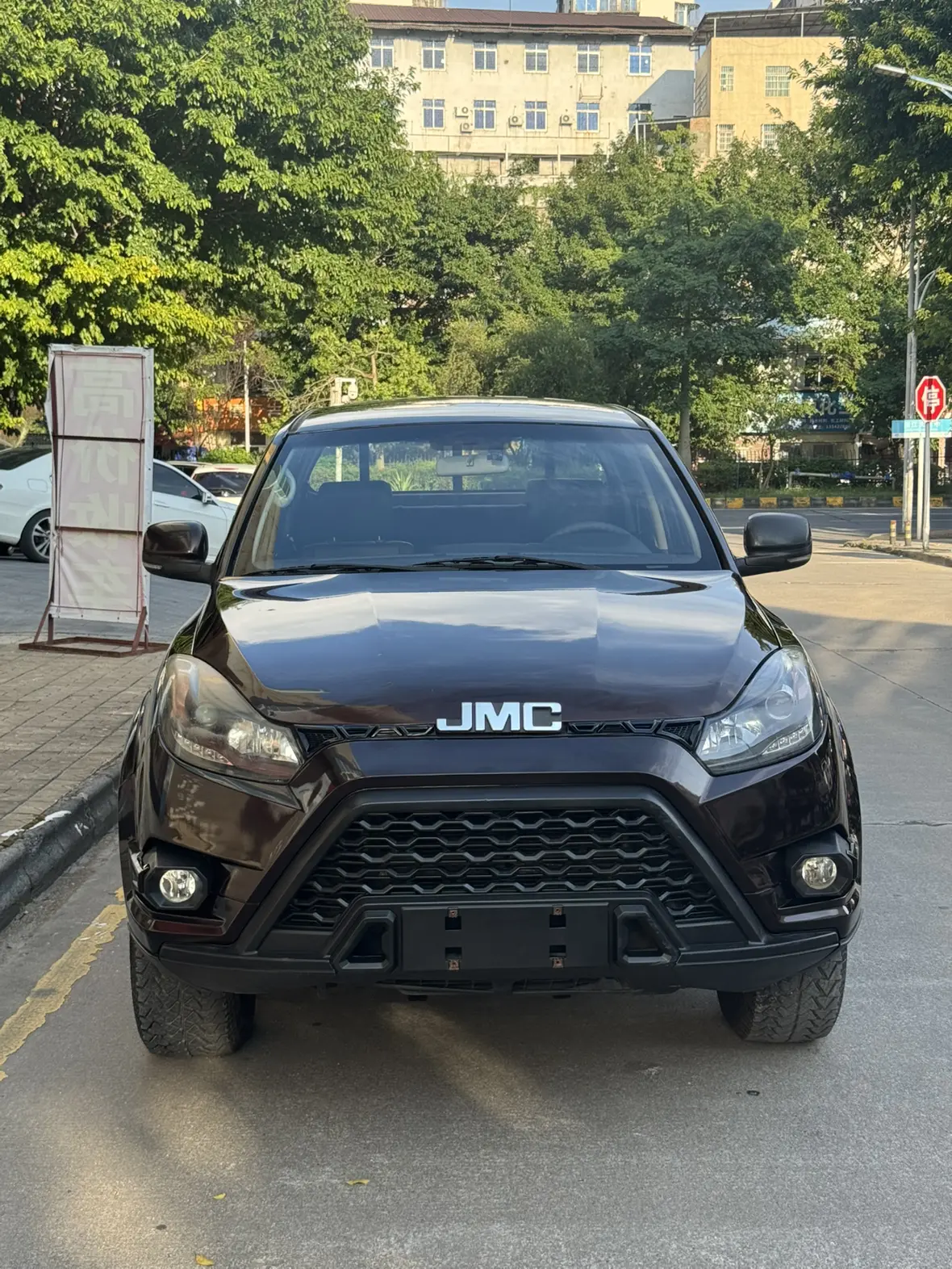 Jiangling Domain Tiger 5  из Китая