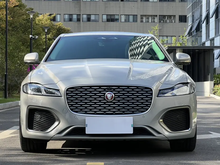 Jaguar XFL  из Китая