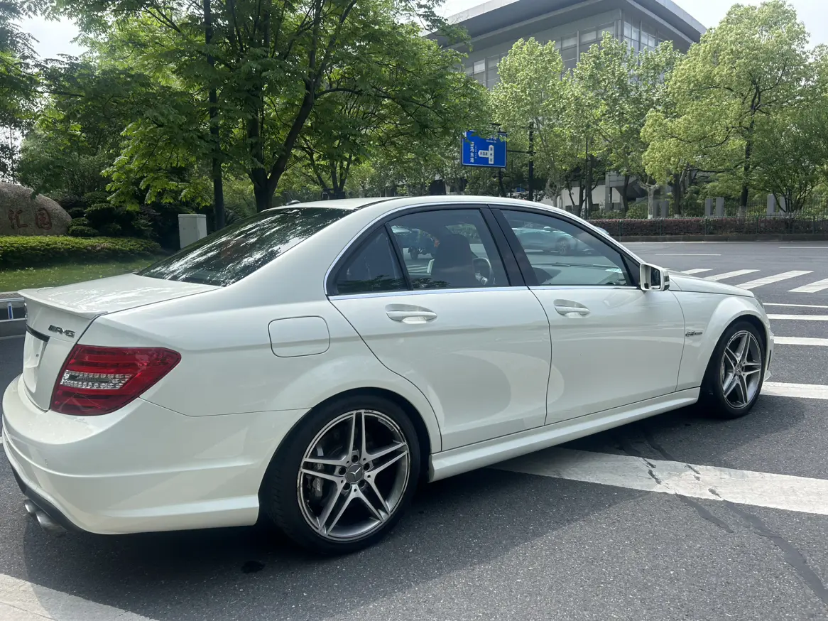 Mercedes-Benz C-Class AMG  из Китая