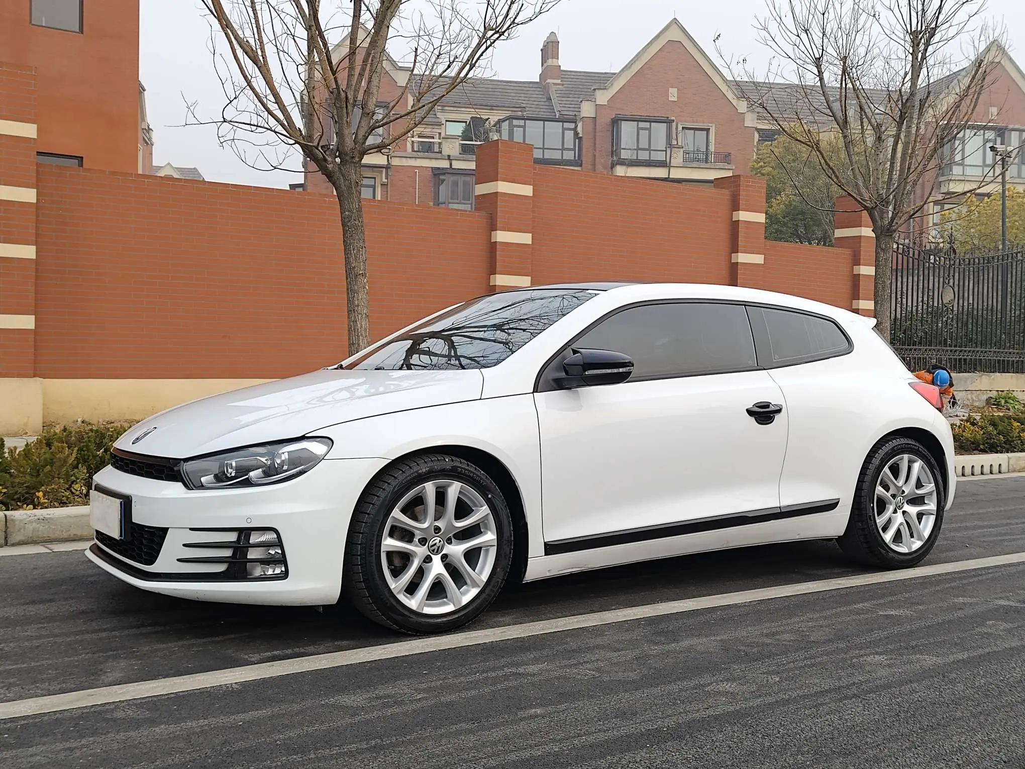 Volkswagen Scirocco  из Китая