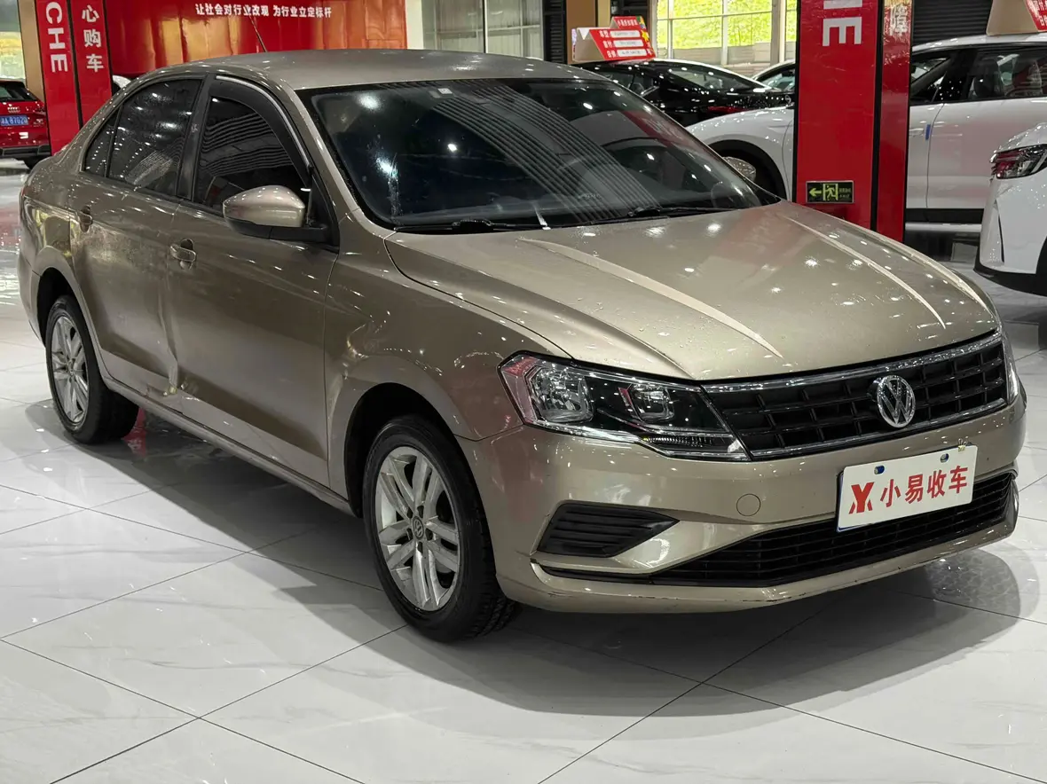 Volkswagen Jetta  из Китая