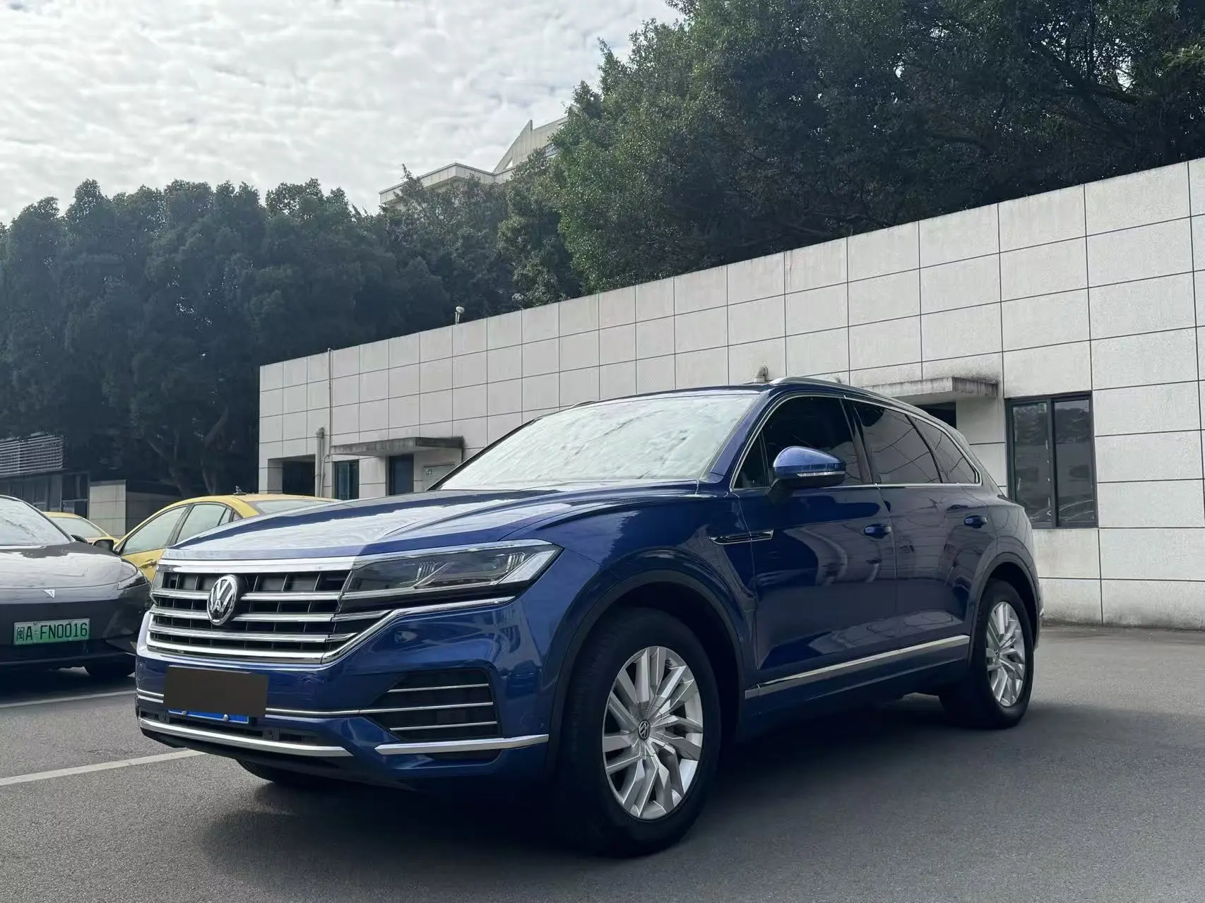 Volkswagen Touareg  из Китая