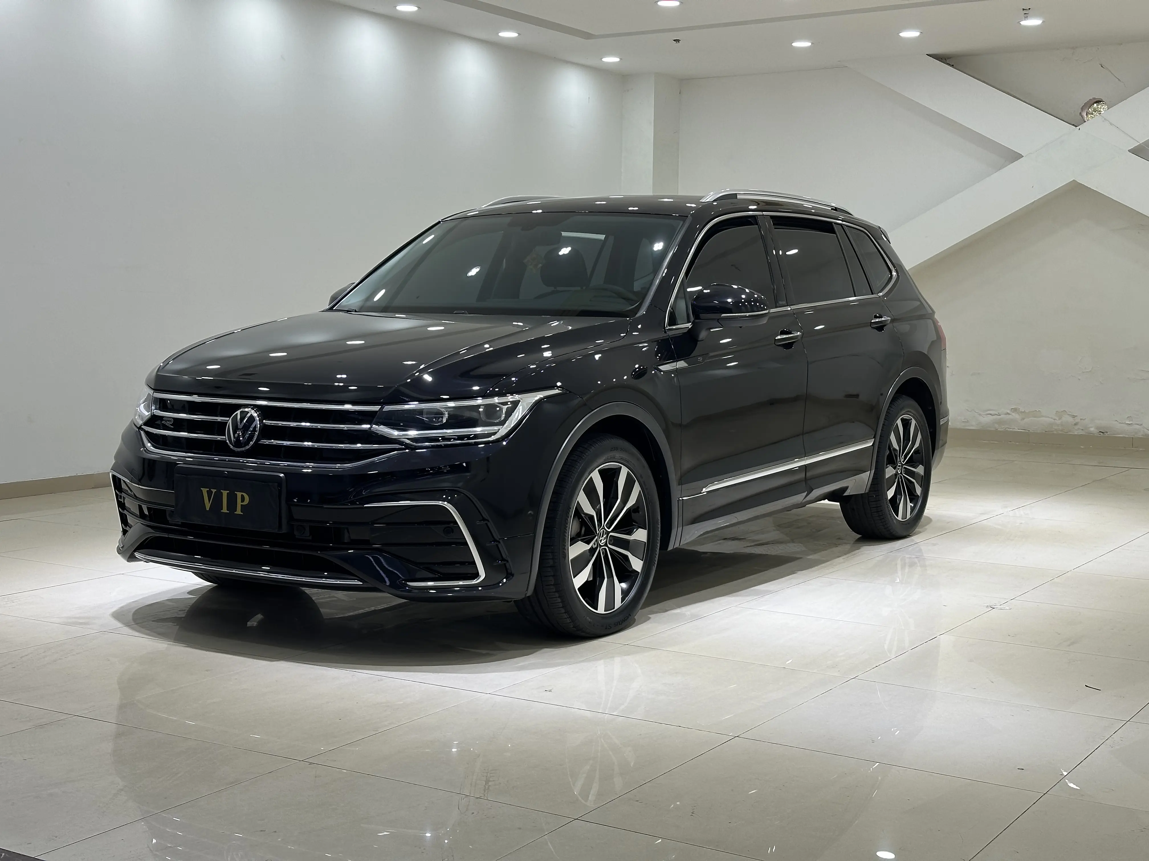 Volkswagen Tiguan L  из Китая