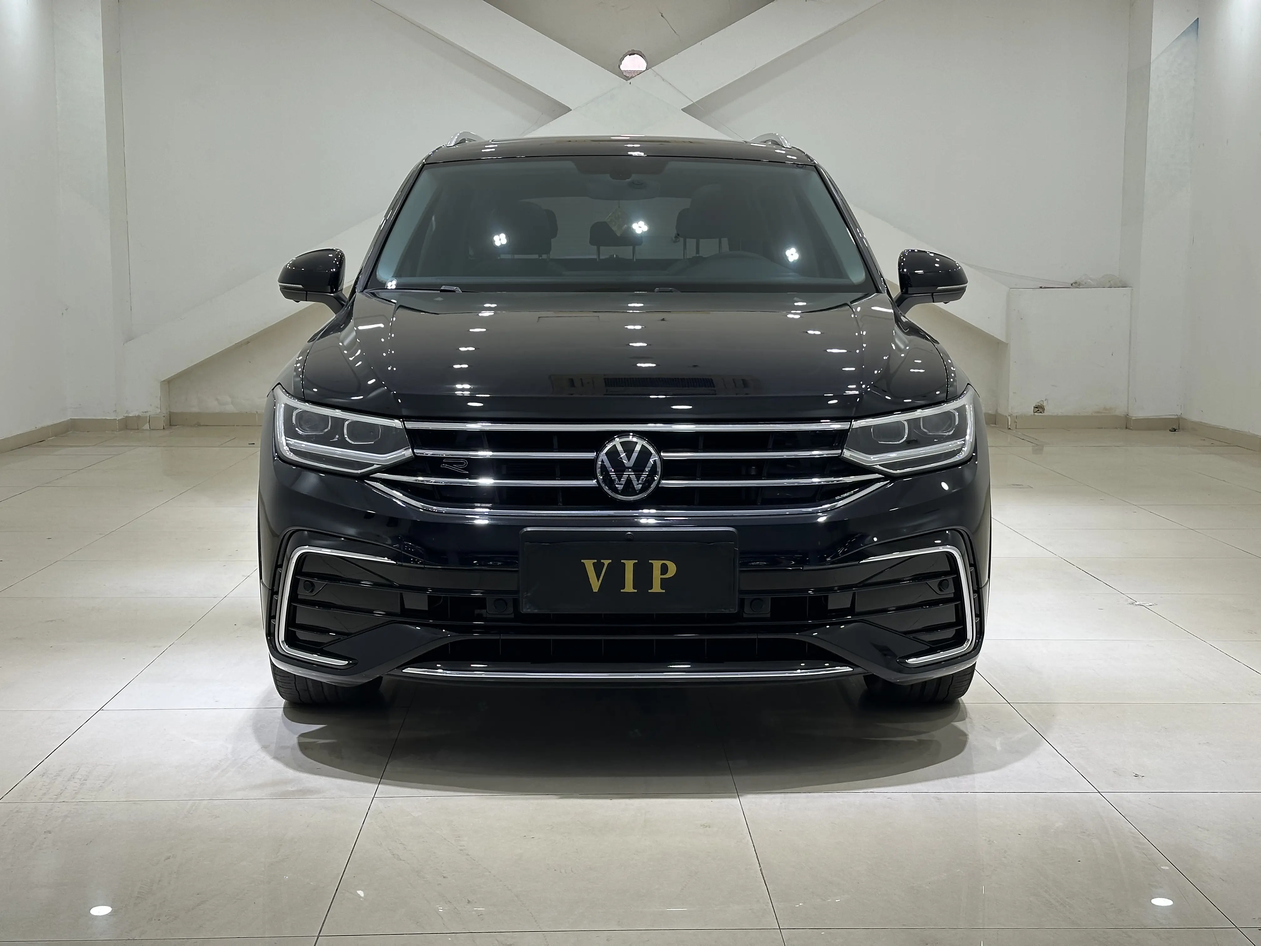 Volkswagen Tiguan L  из Китая