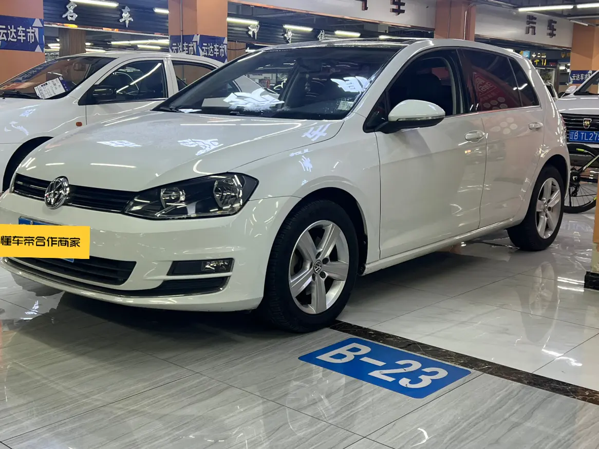 Volkswagen Golf  из Китая