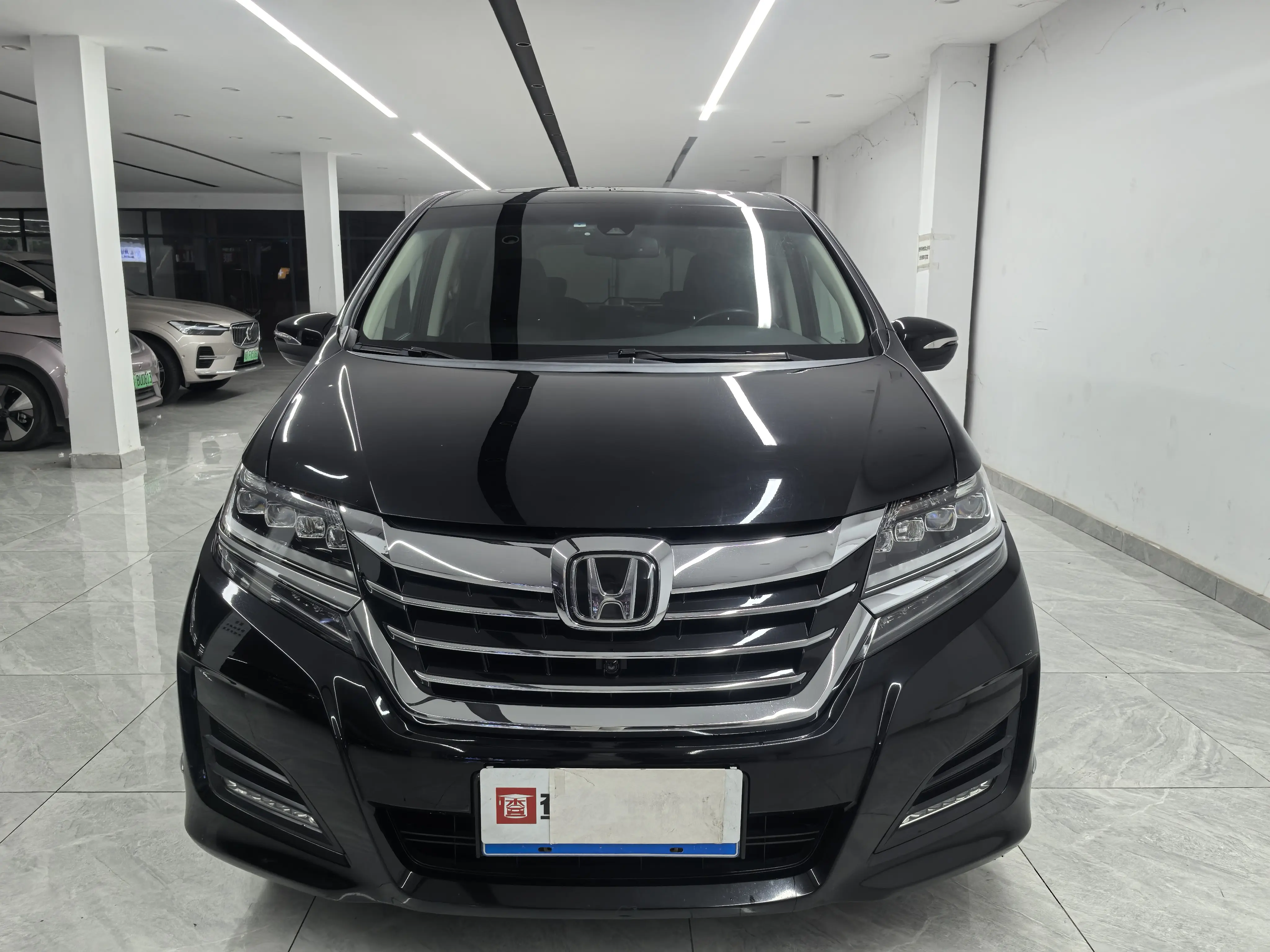 Honda Elysion (Alison)  из Китая