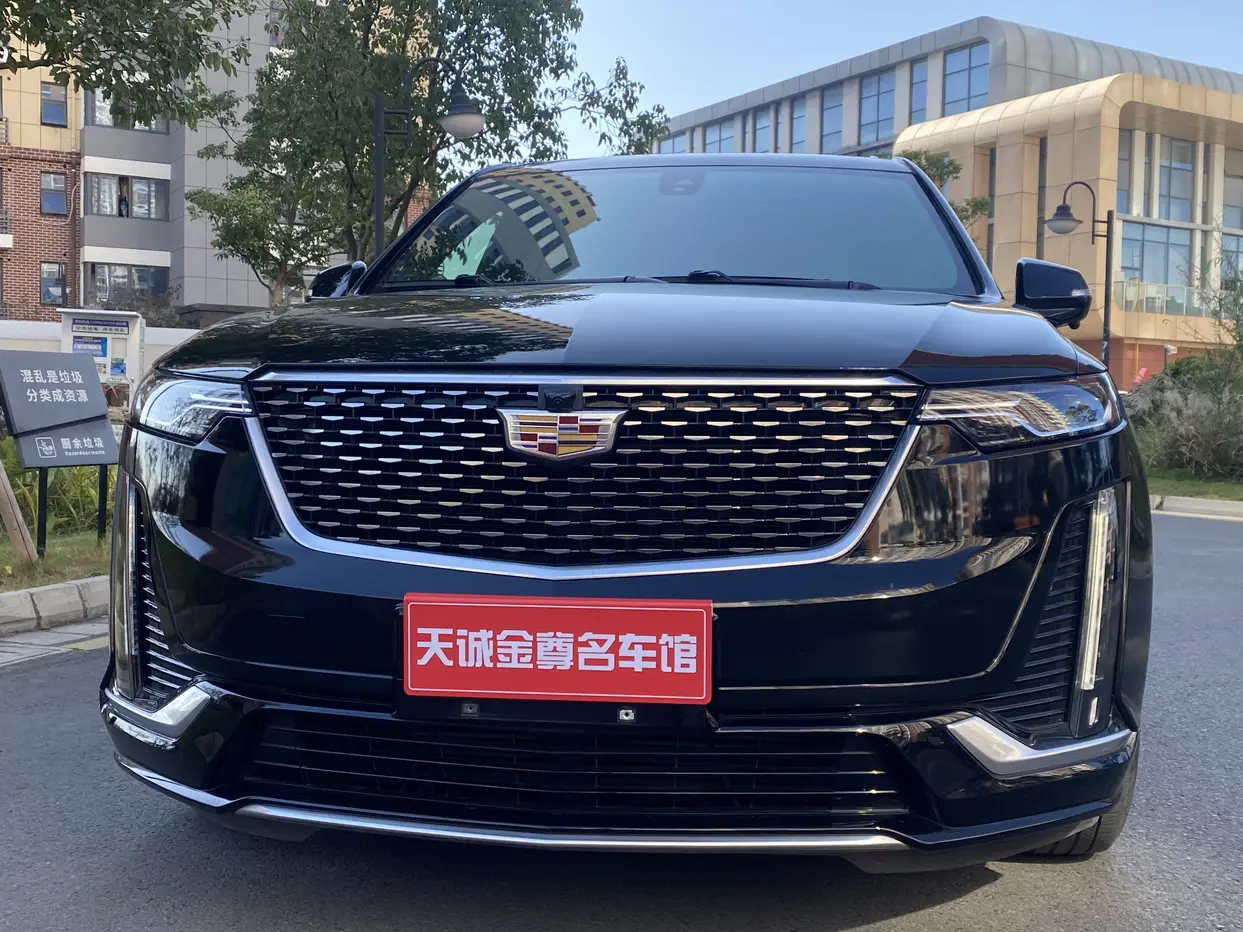 Cadillac XT6  из Китая