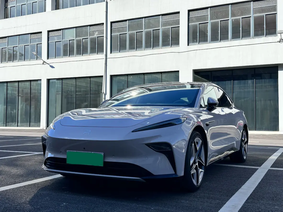 Rising Auto Feifan F7  из Китая