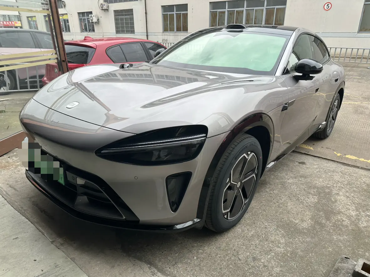 Xiaomi car Xiaomi YU7  из Китая