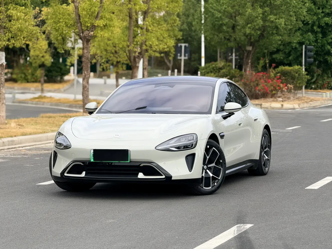 Xiaomi car Xiaomi SU7  из Китая