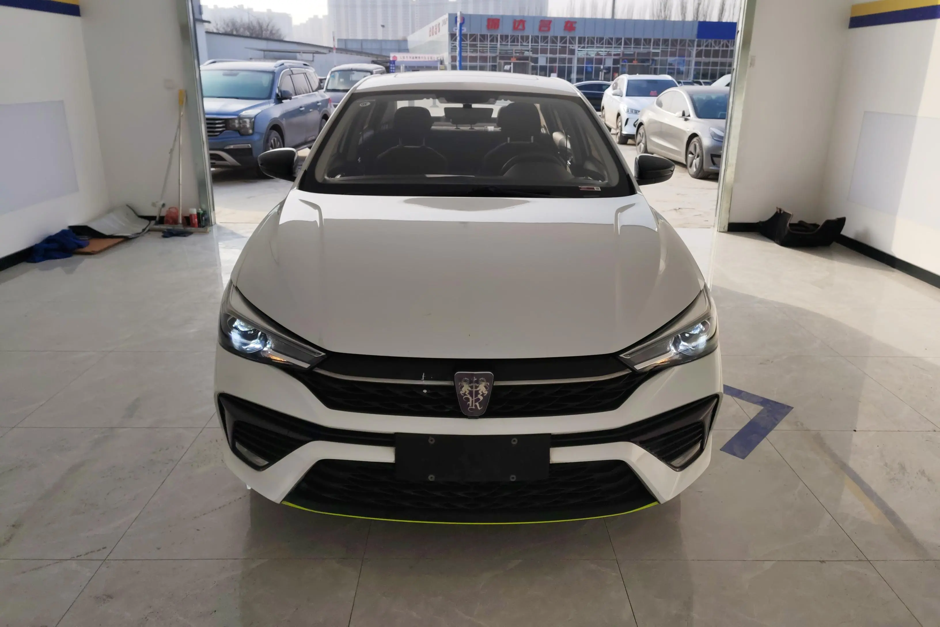 Roewe i5  из Китая