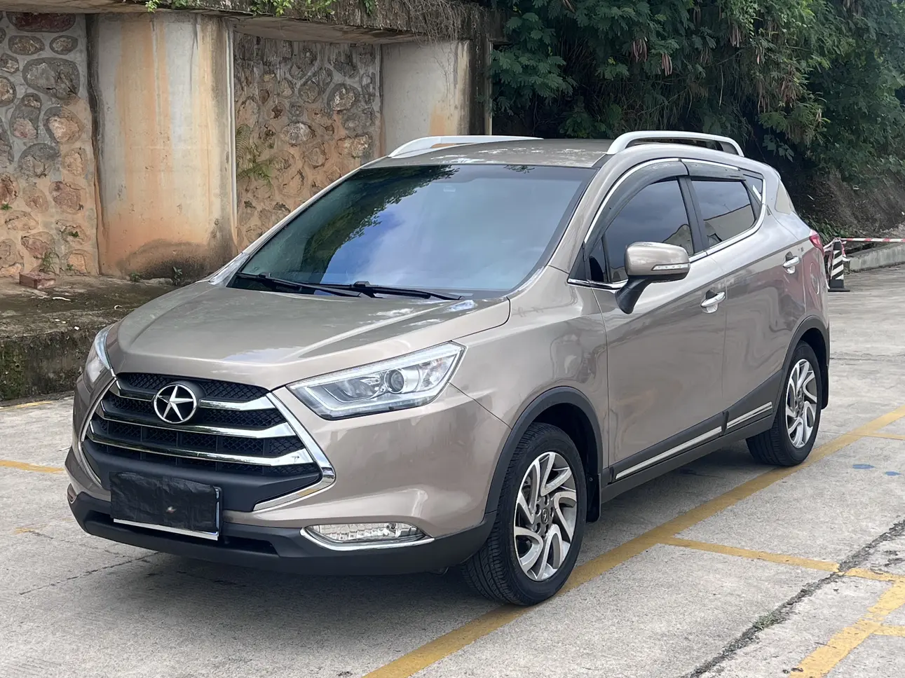 Jiangxi Ruifeng S3  из Китая