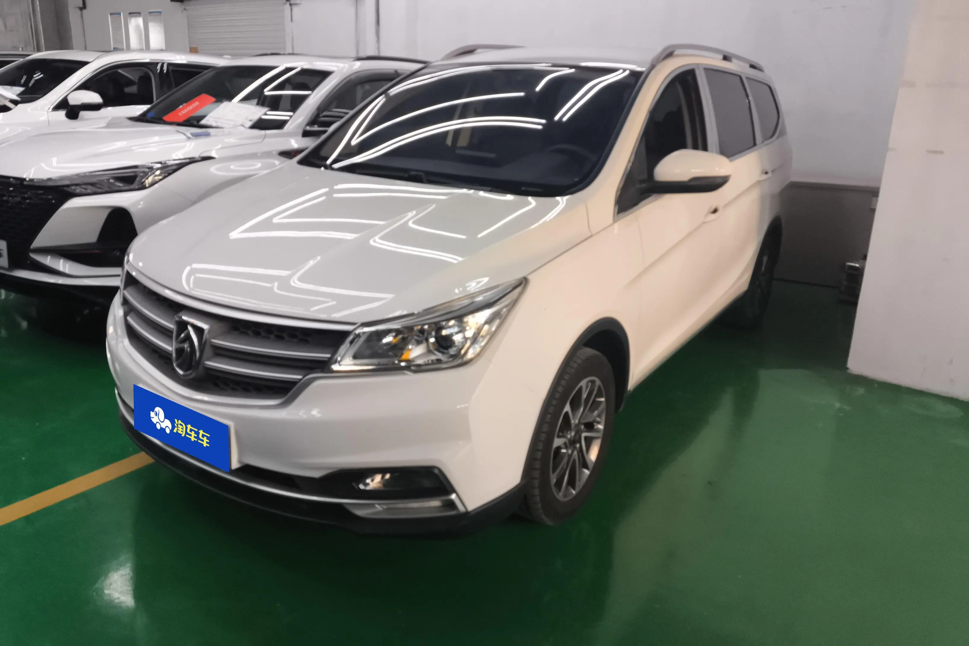 Baojun 730  из Китая
