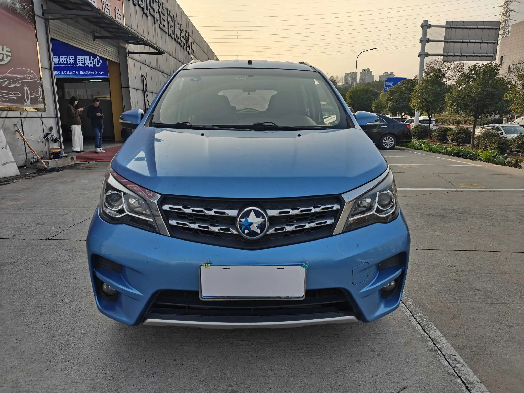 Kai Chen Venucia M50V  из Китая