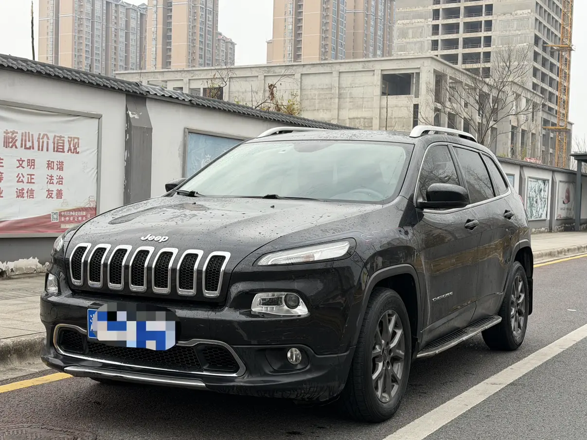 Jeep Cherokee  из Китая