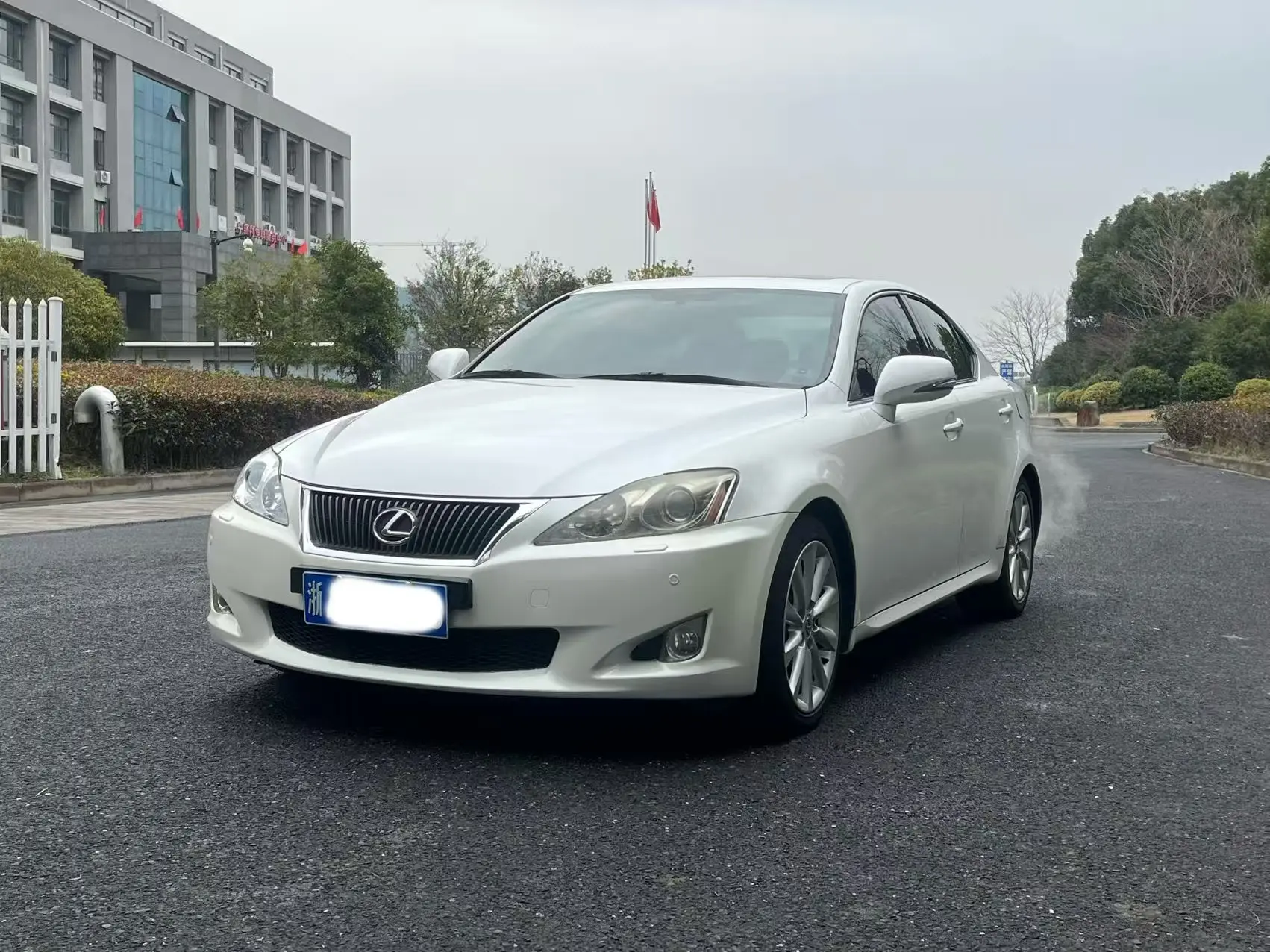 Lexus IS  из Китая