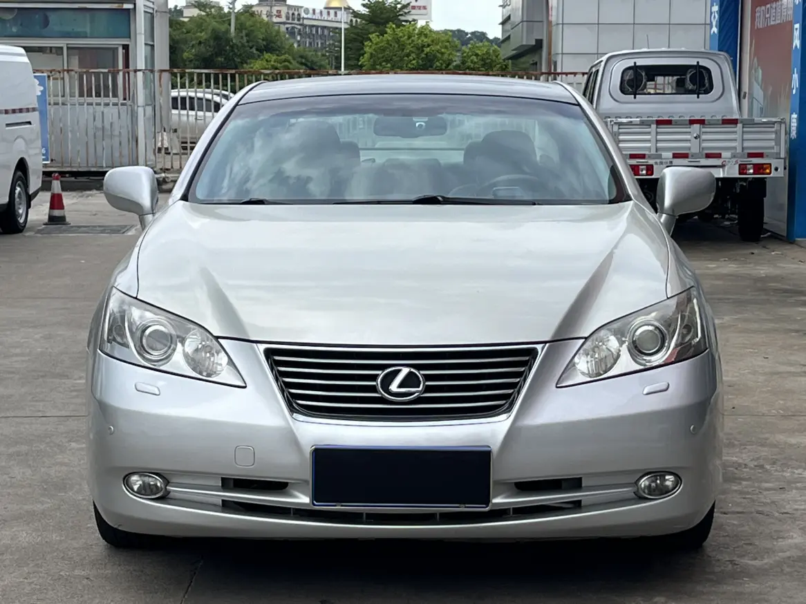 Lexus ES  из Китая