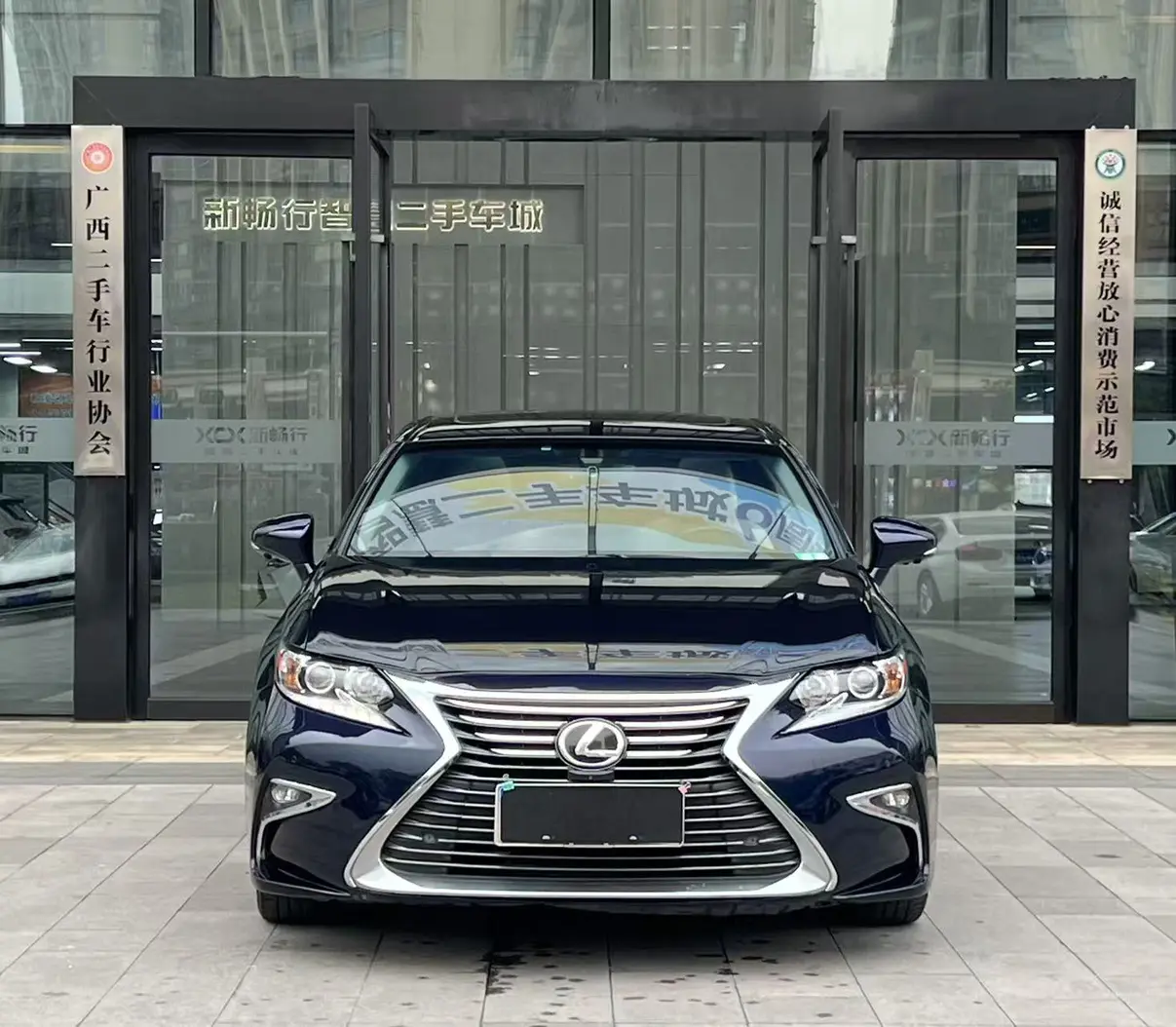 Lexus ES  из Китая
