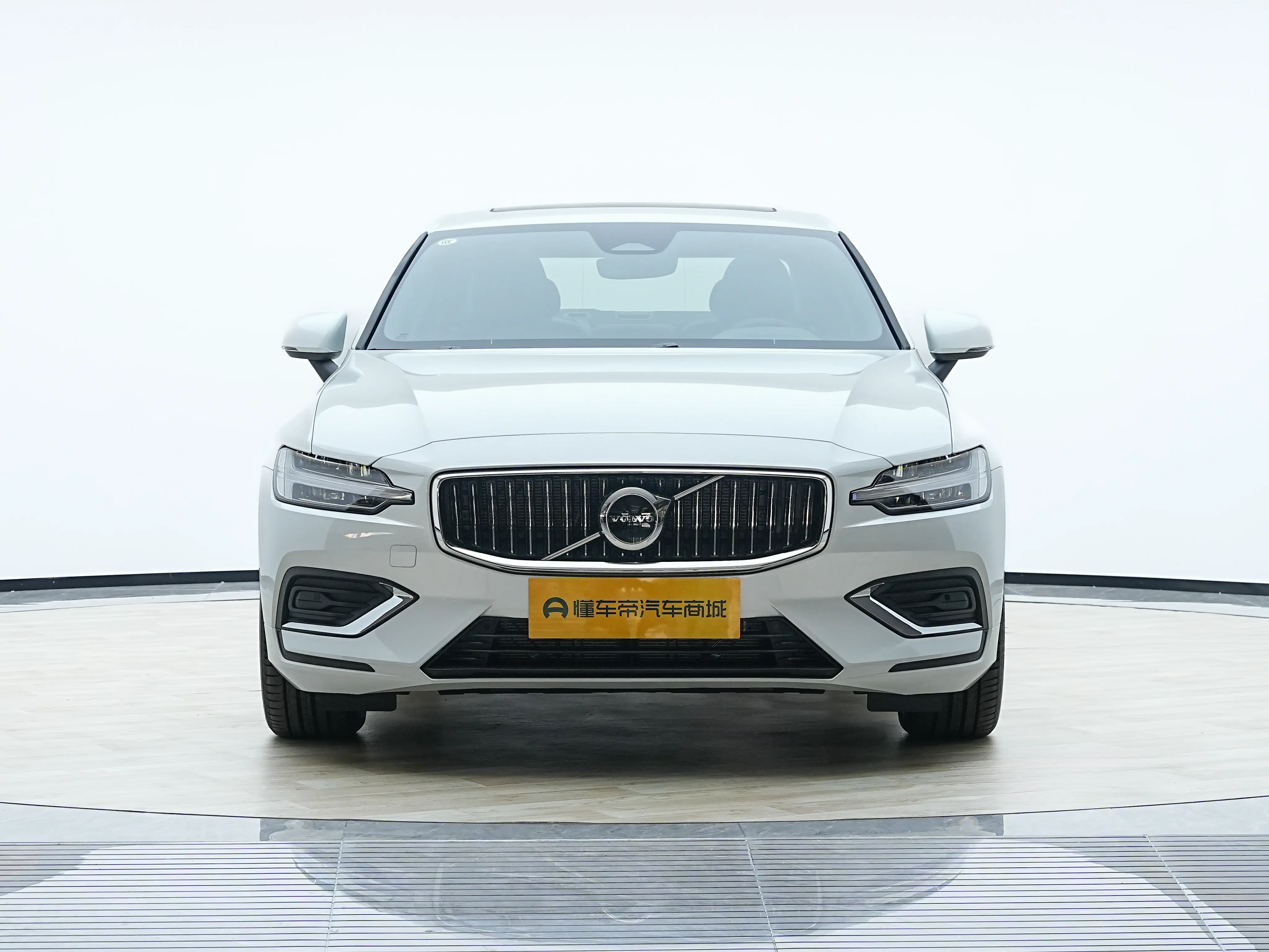 Volvo S60  из Китая